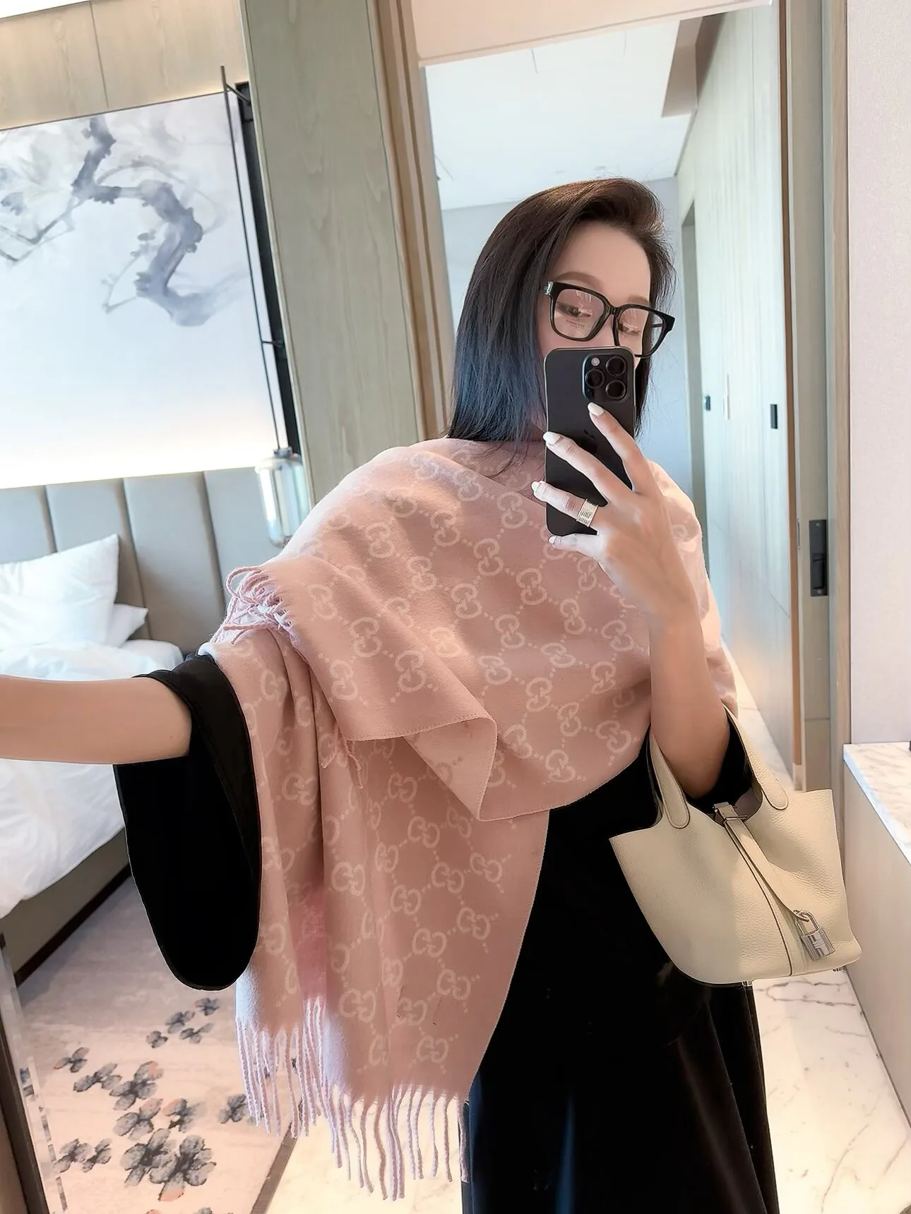 Шарфы Gucci 18322552