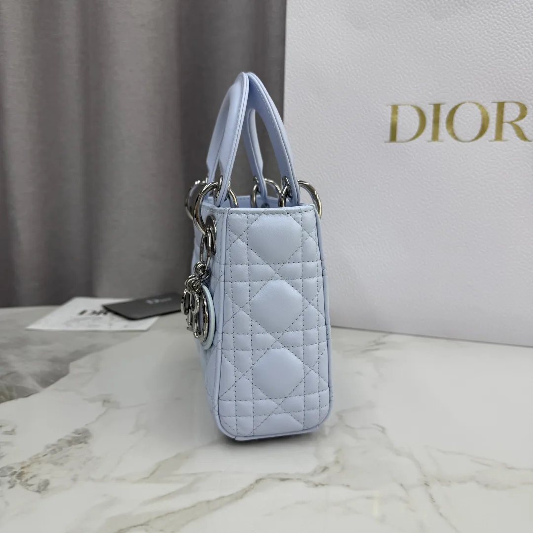 Классические Сумки Женские Christian Dior 12594838
