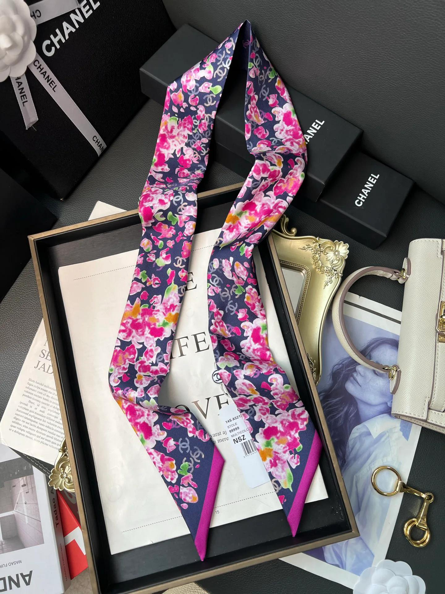 Платки Chanel 18675576