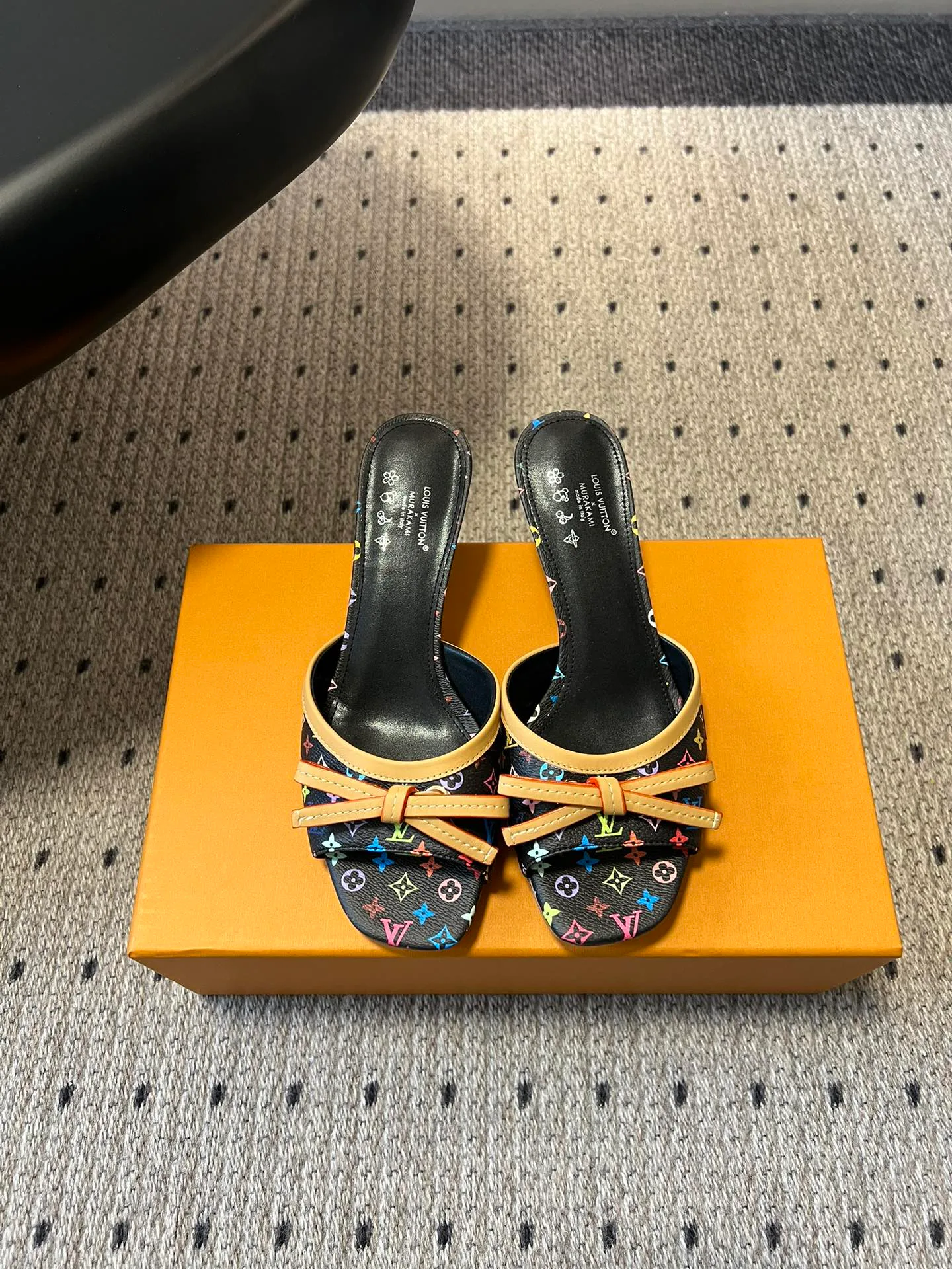 Босоножки Женские Louis Vuitton 11755079