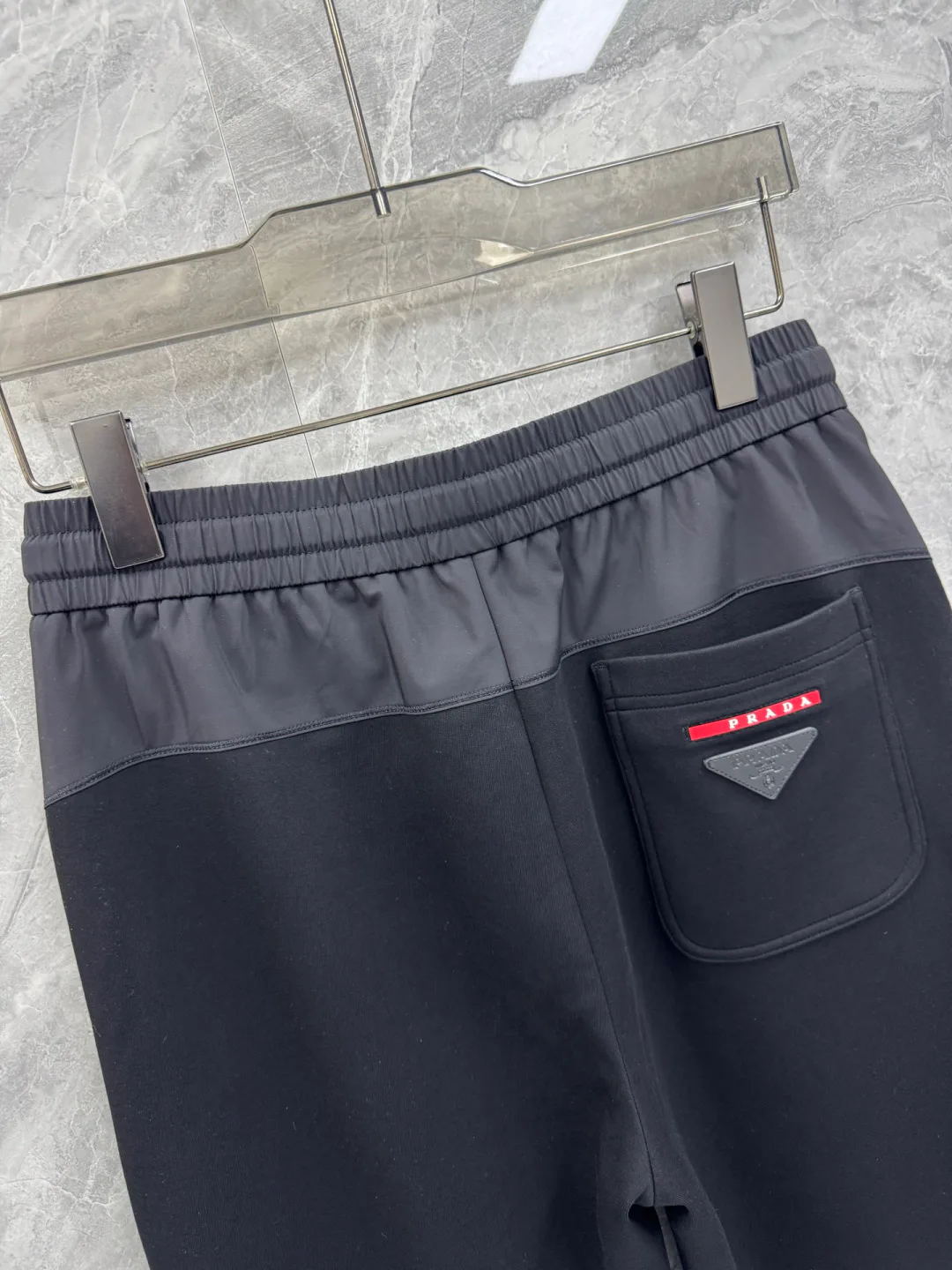 Брюки Мужские Prada 10186991
