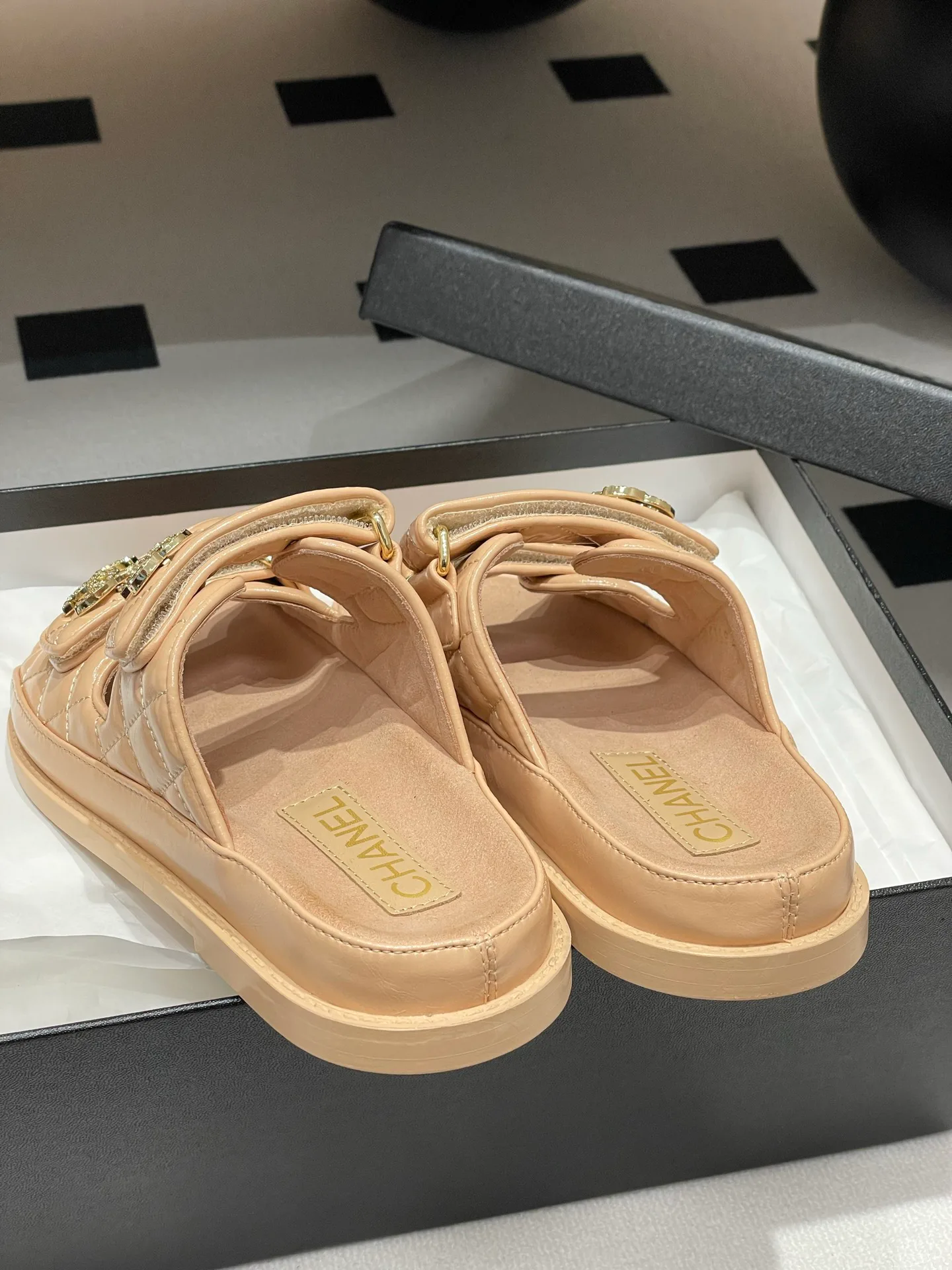 Шлепанцы Женские Chanel 19164