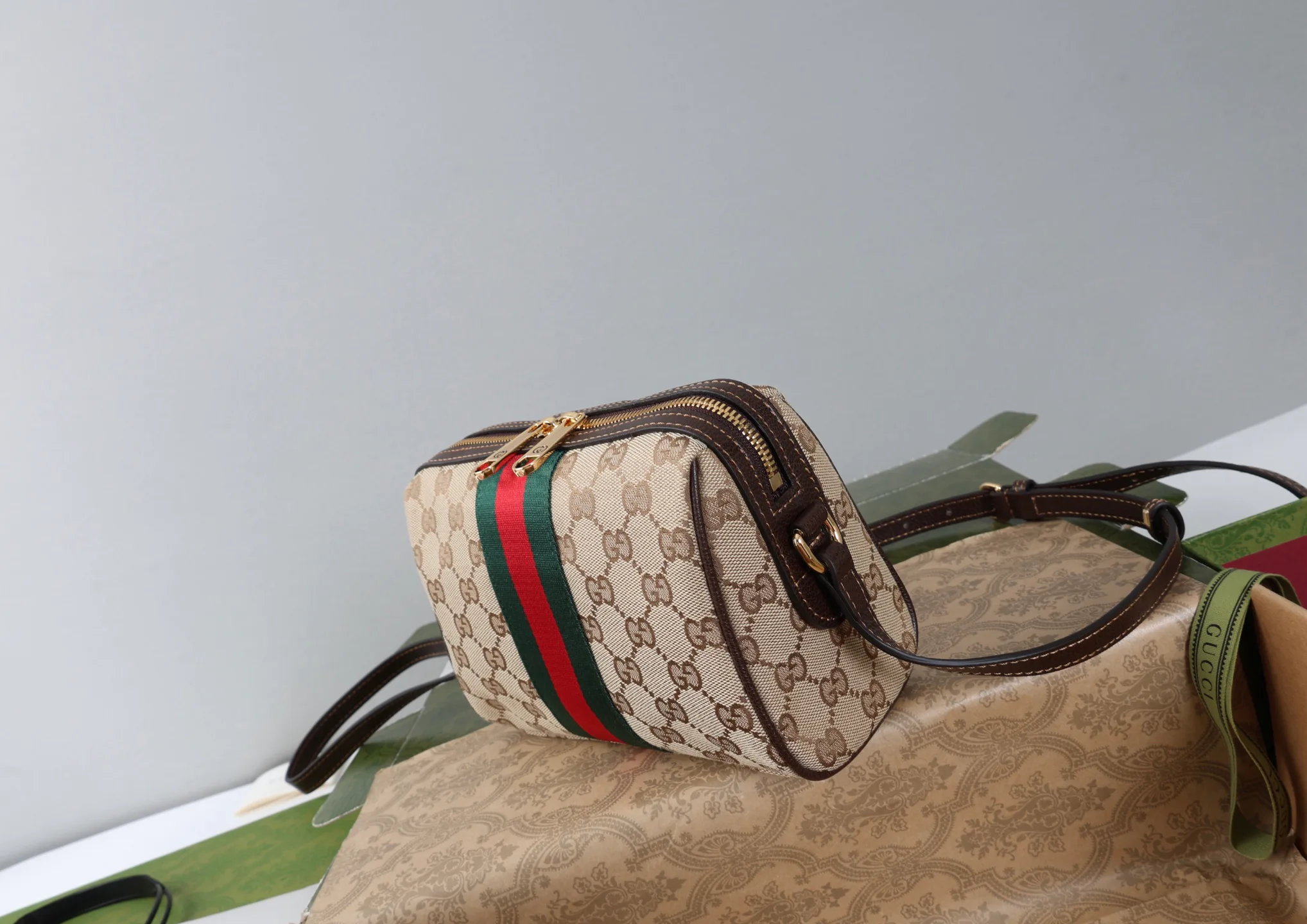 Классические Сумки Женские Gucci 18004846