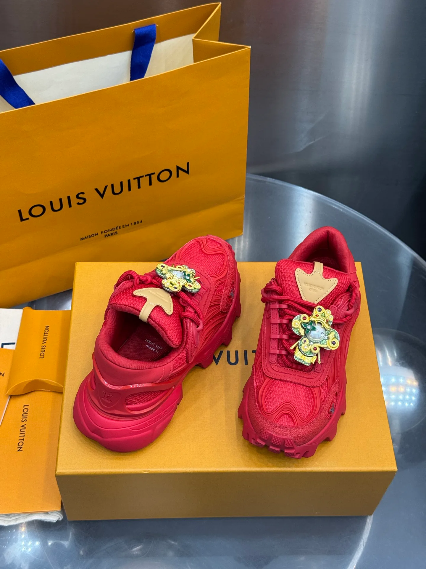 Кроссовки Женские Louis Vuitton 18202599