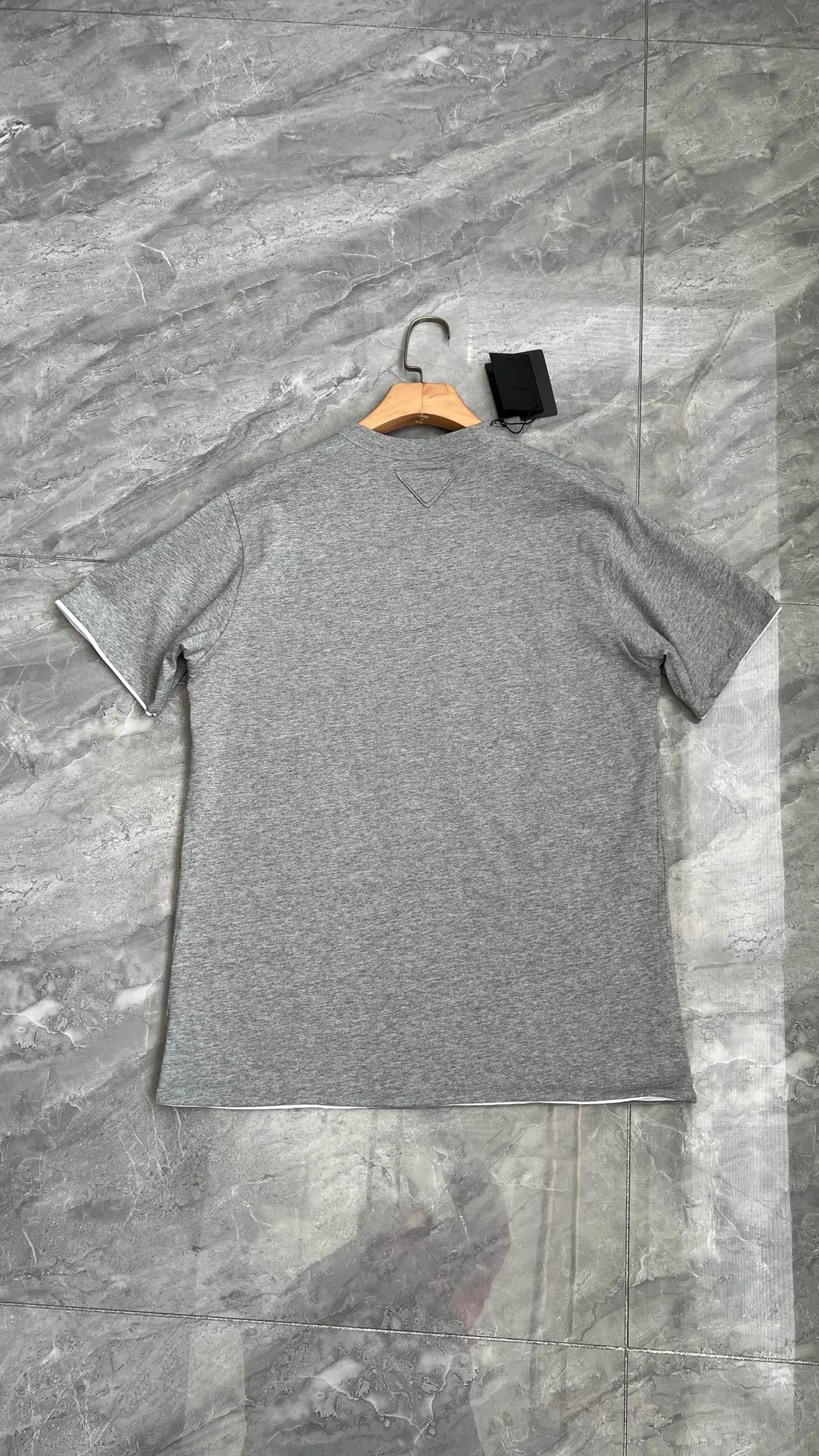 Футболки Женские Prada 11385443