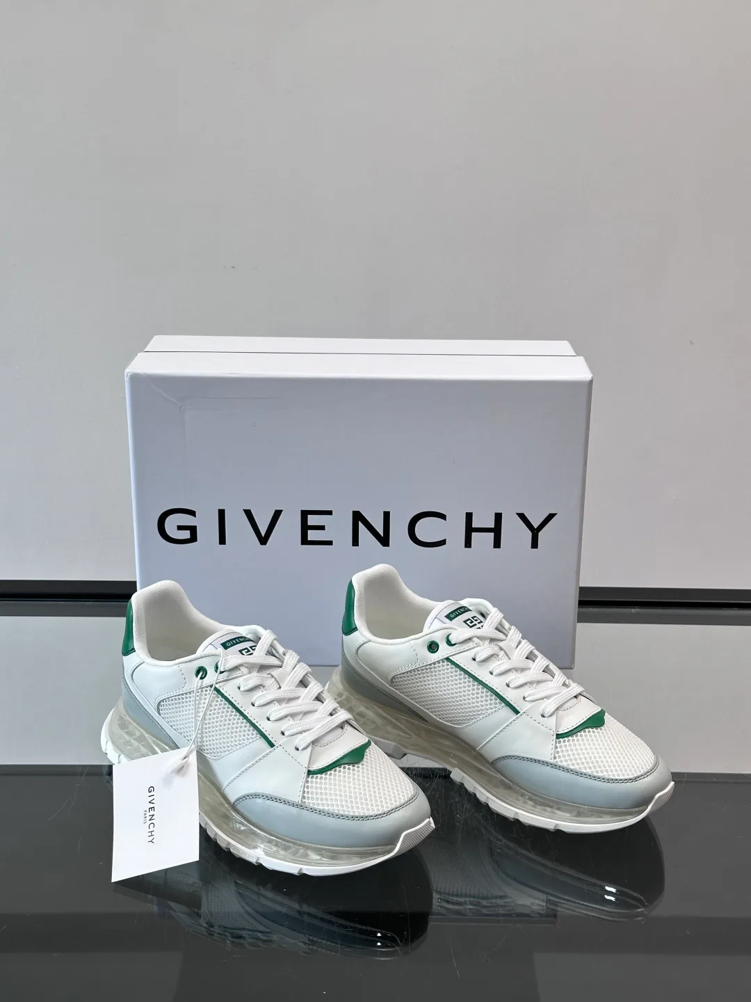 Кроссовки Мужские Givenchy 12917765