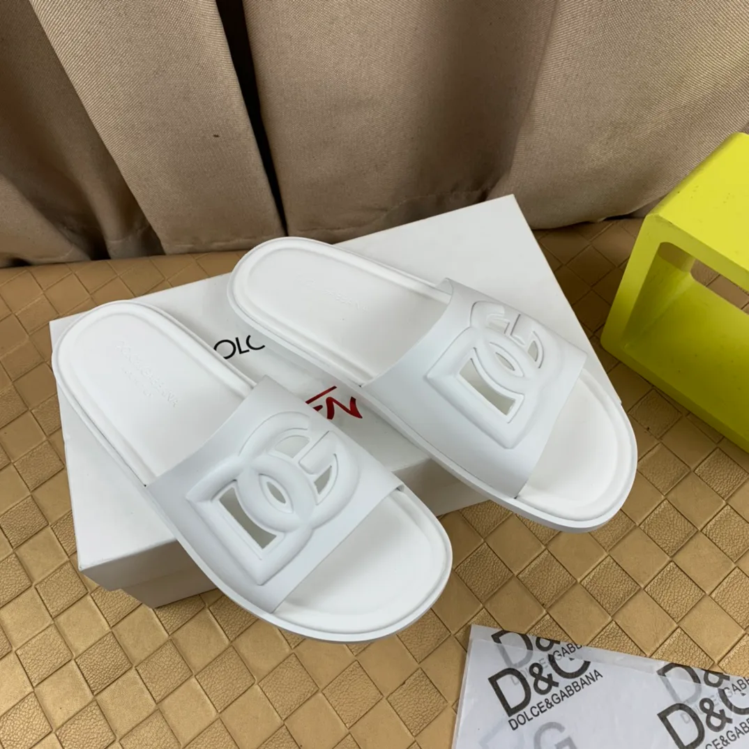 Шлепанцы Женские Alexander Mcqueen 9074