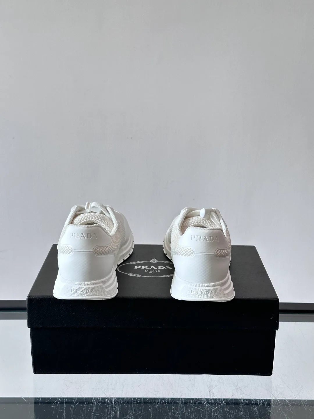 Кроссовки Мужские Prada 17646150