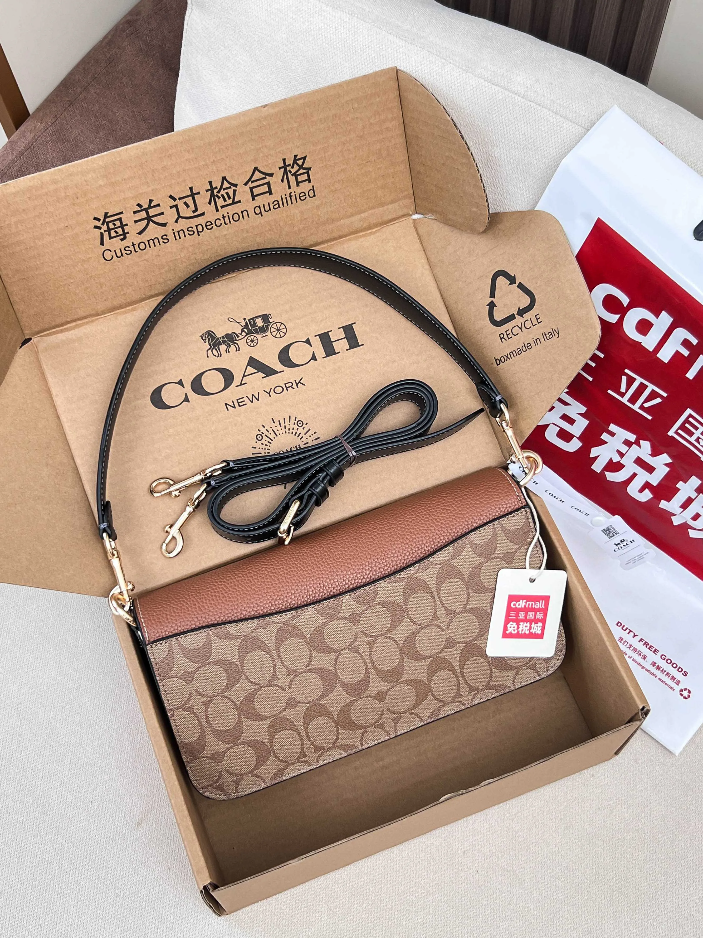 Классические Сумки Женские Coach 1864326