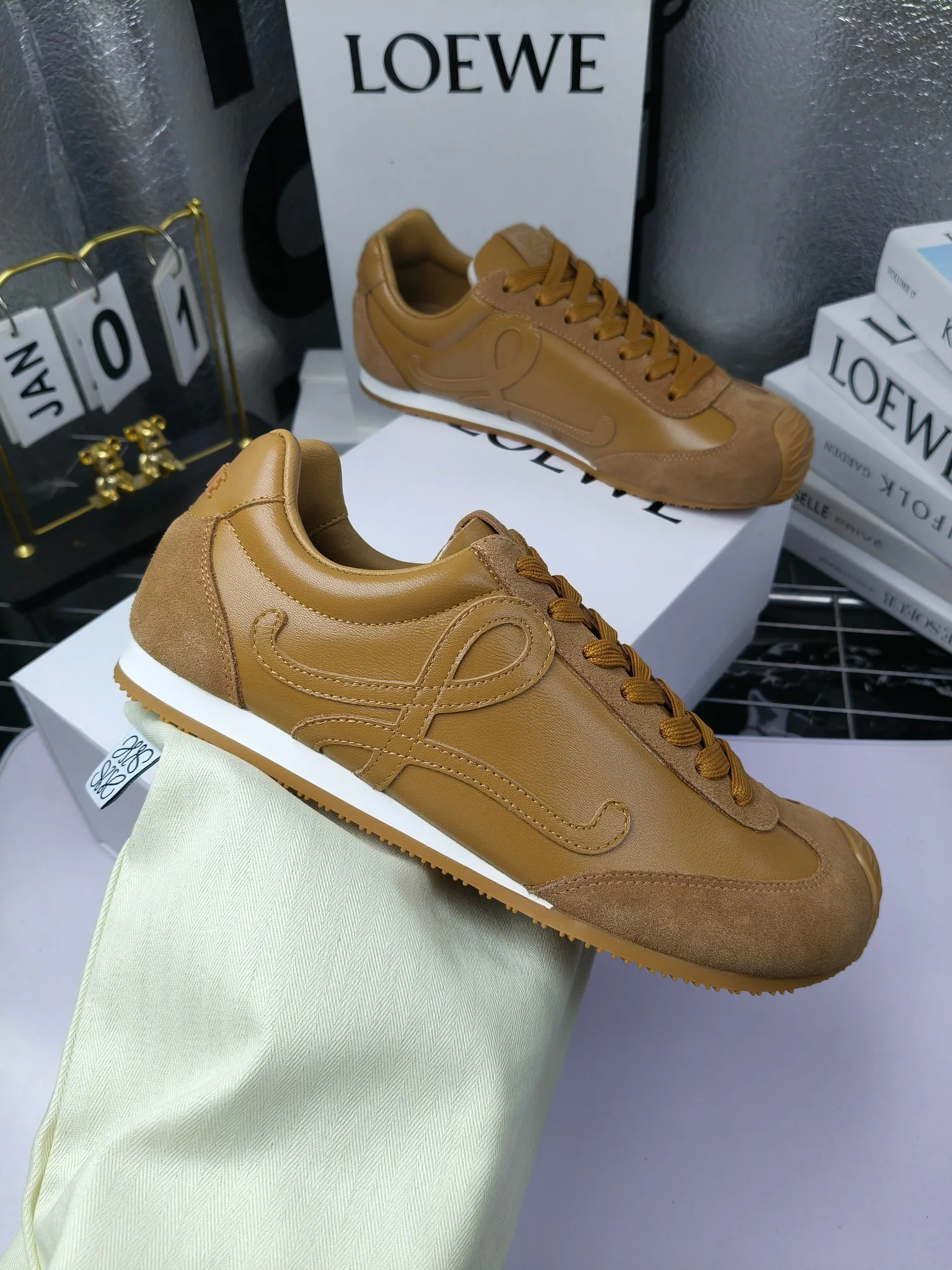 Кроссовки Женские Loewe 13080144