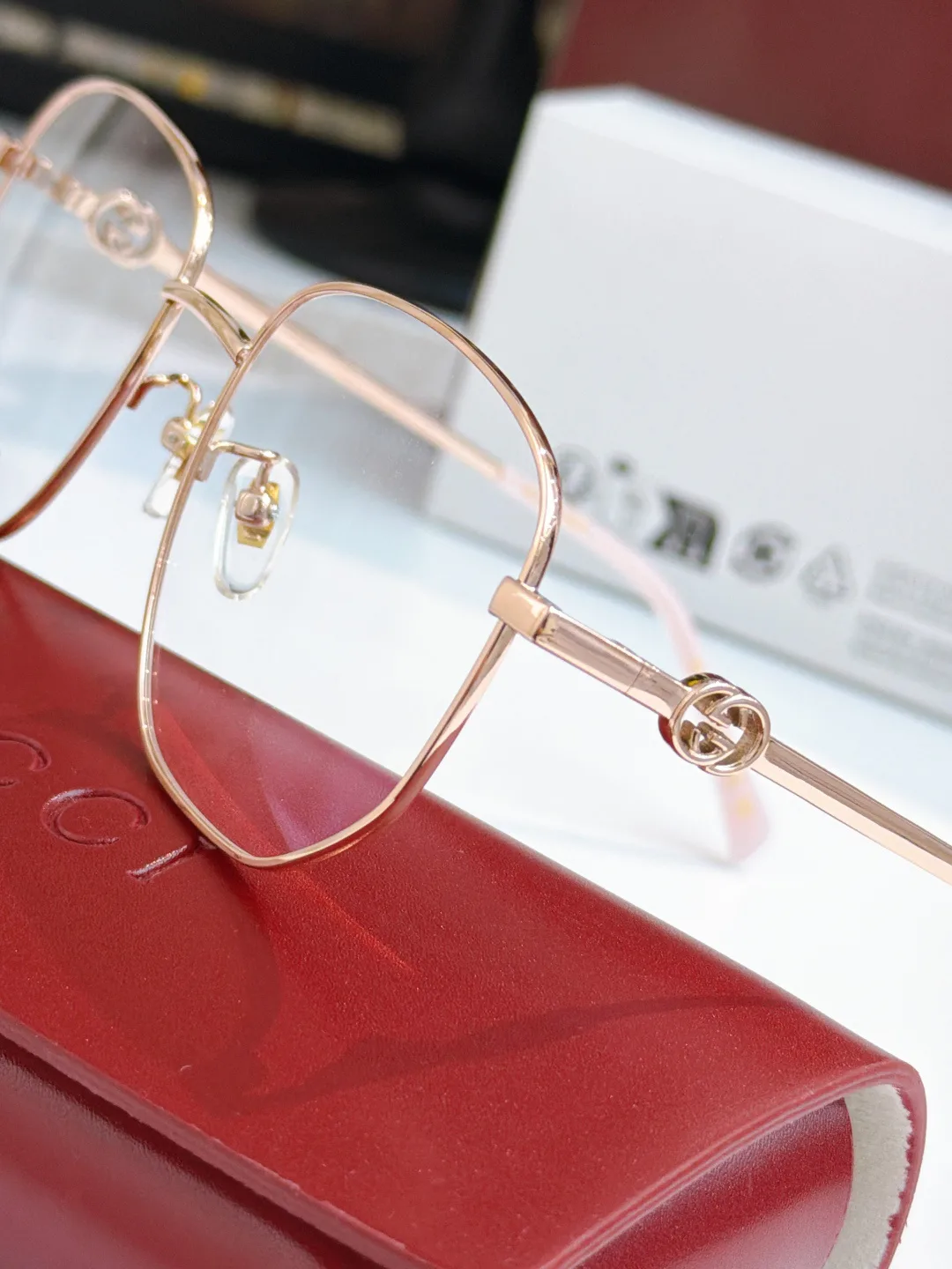 Очки Gucci 13571259