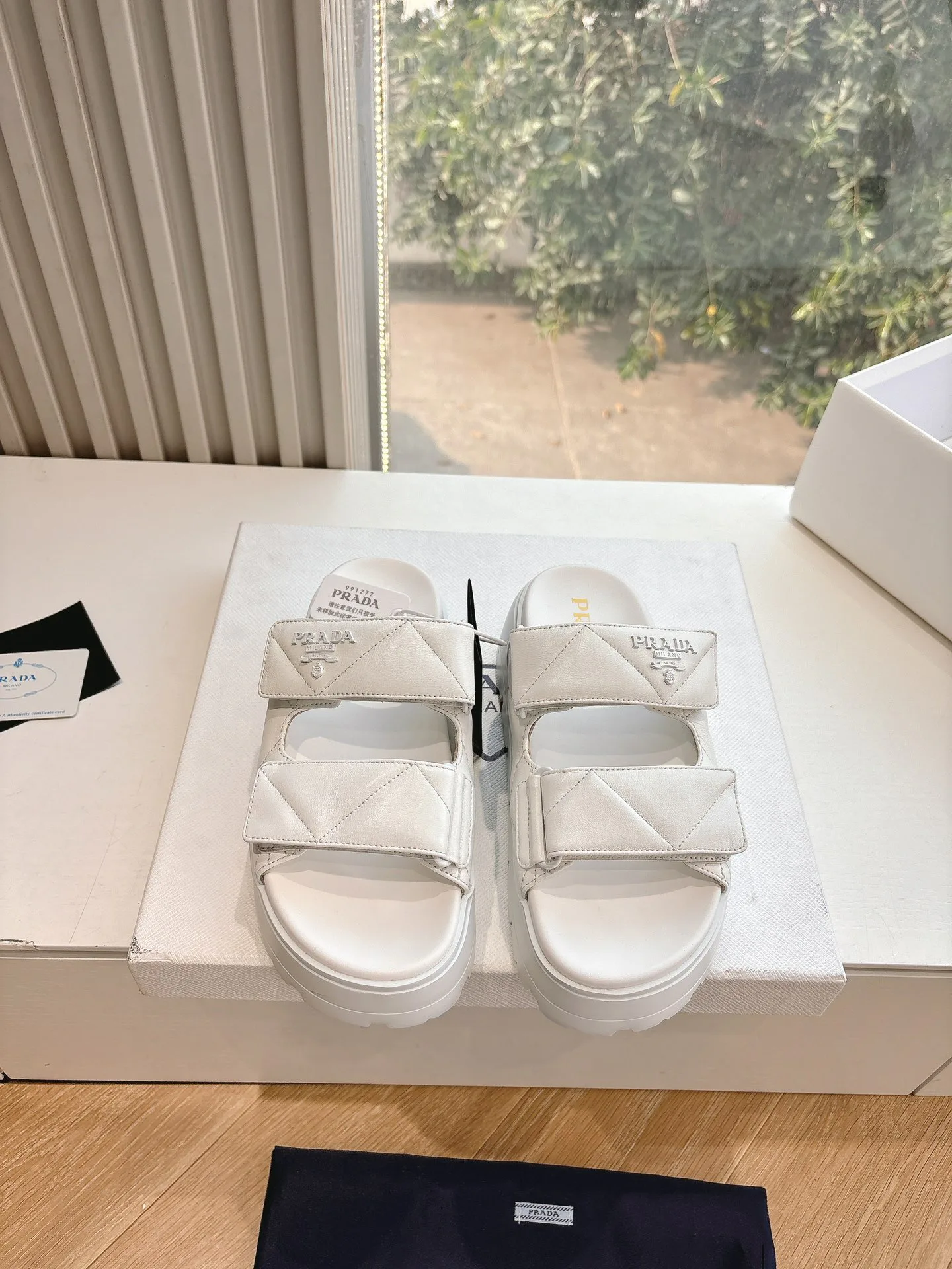 Шлепанцы Женские Prada 9781