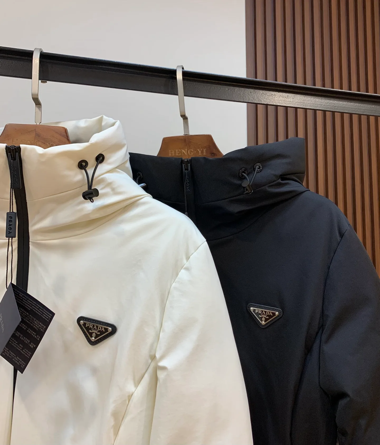 Пуховики Женские Prada 139168