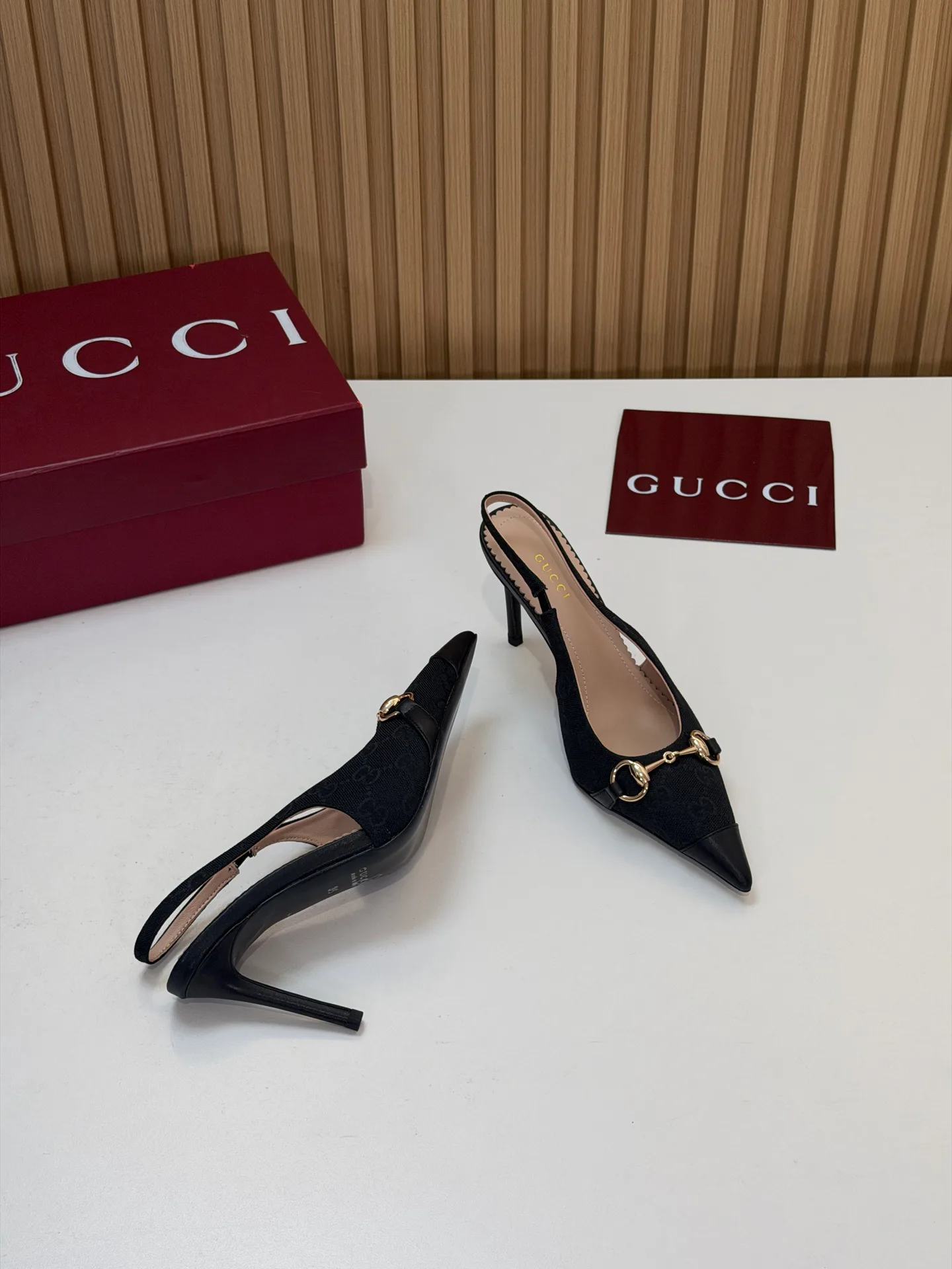 Туфли Женские Gucci 18396283