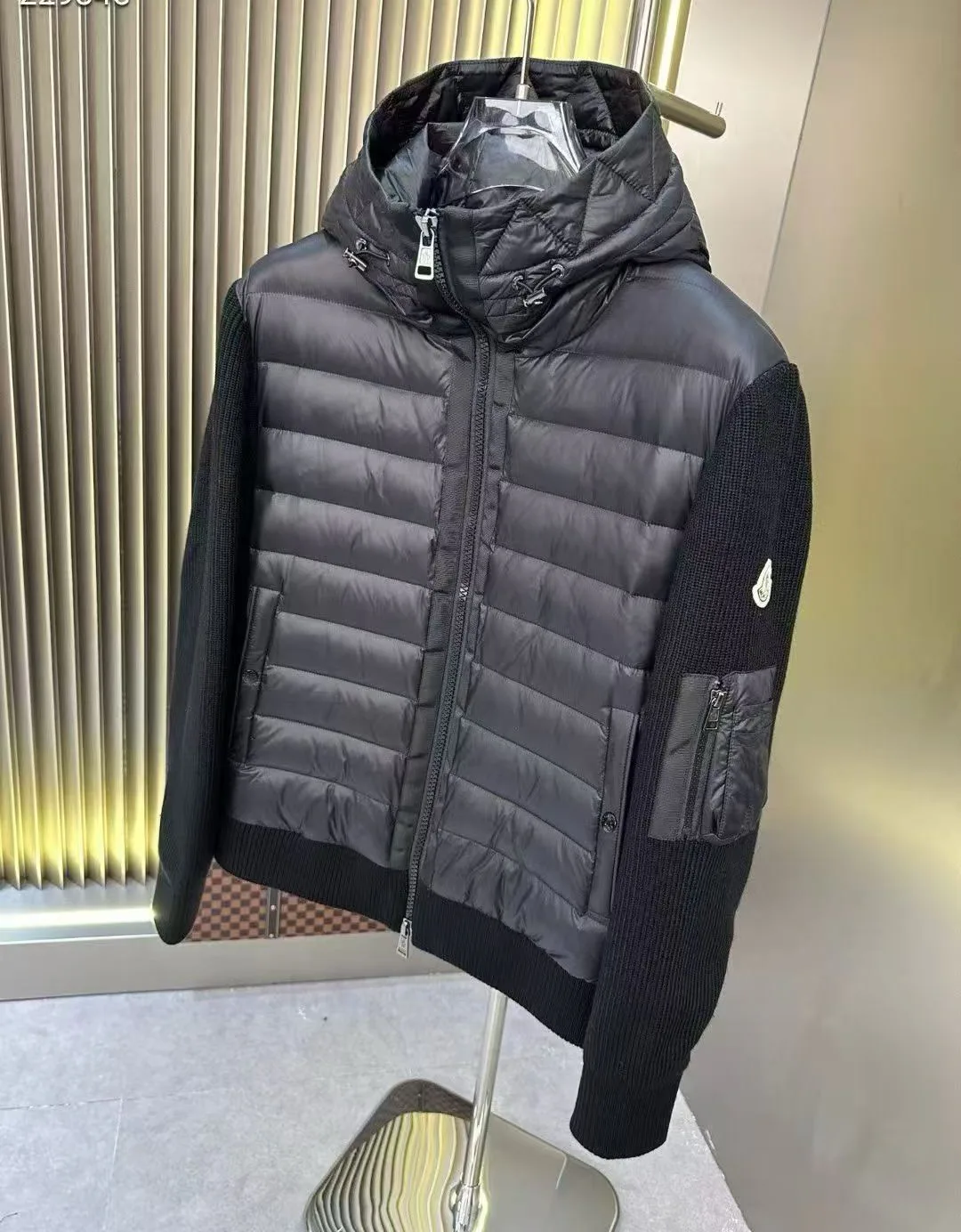 Куртки И Пуховики Женские Moncler 18131382