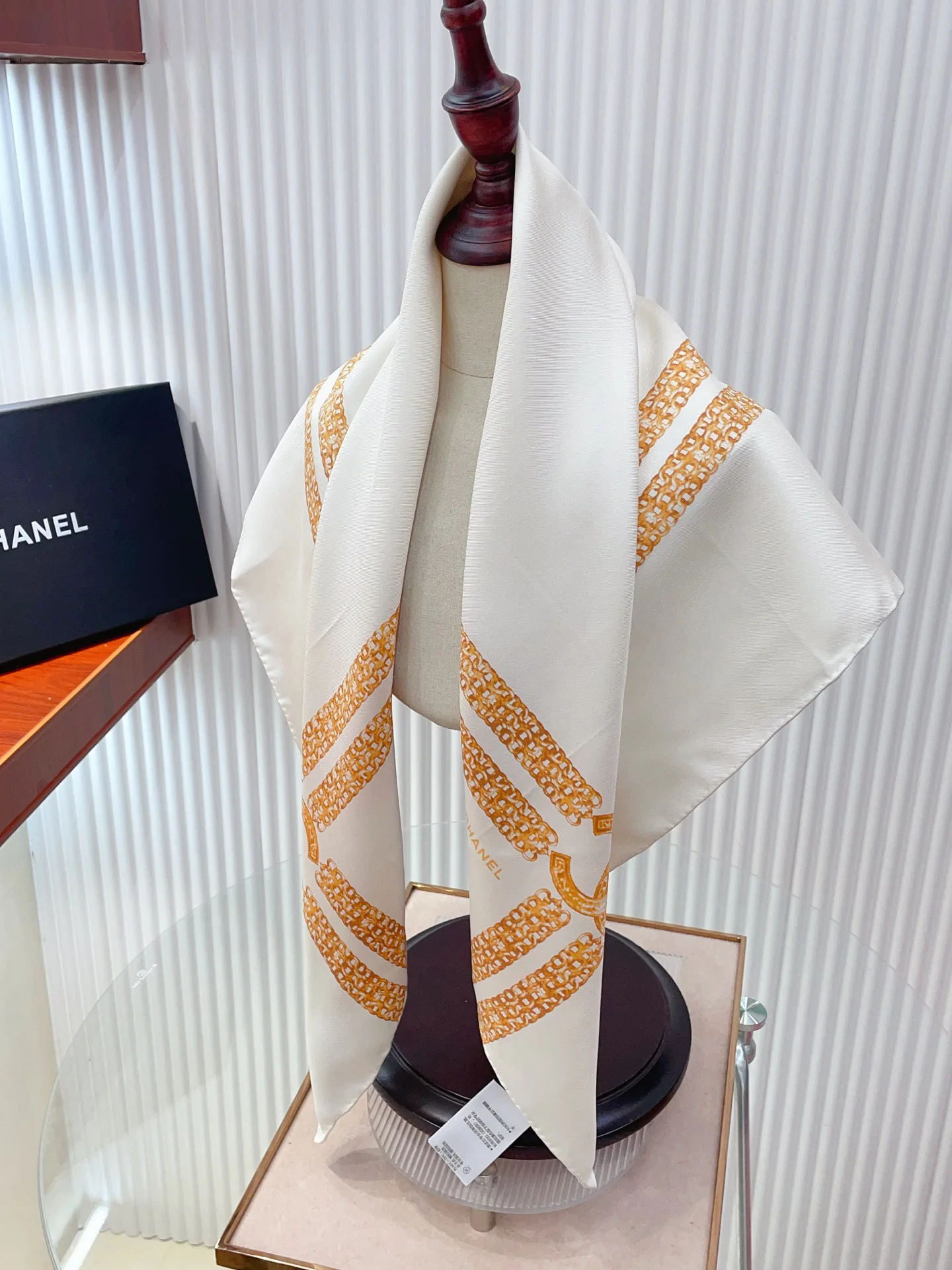 Платки Chanel 10416074