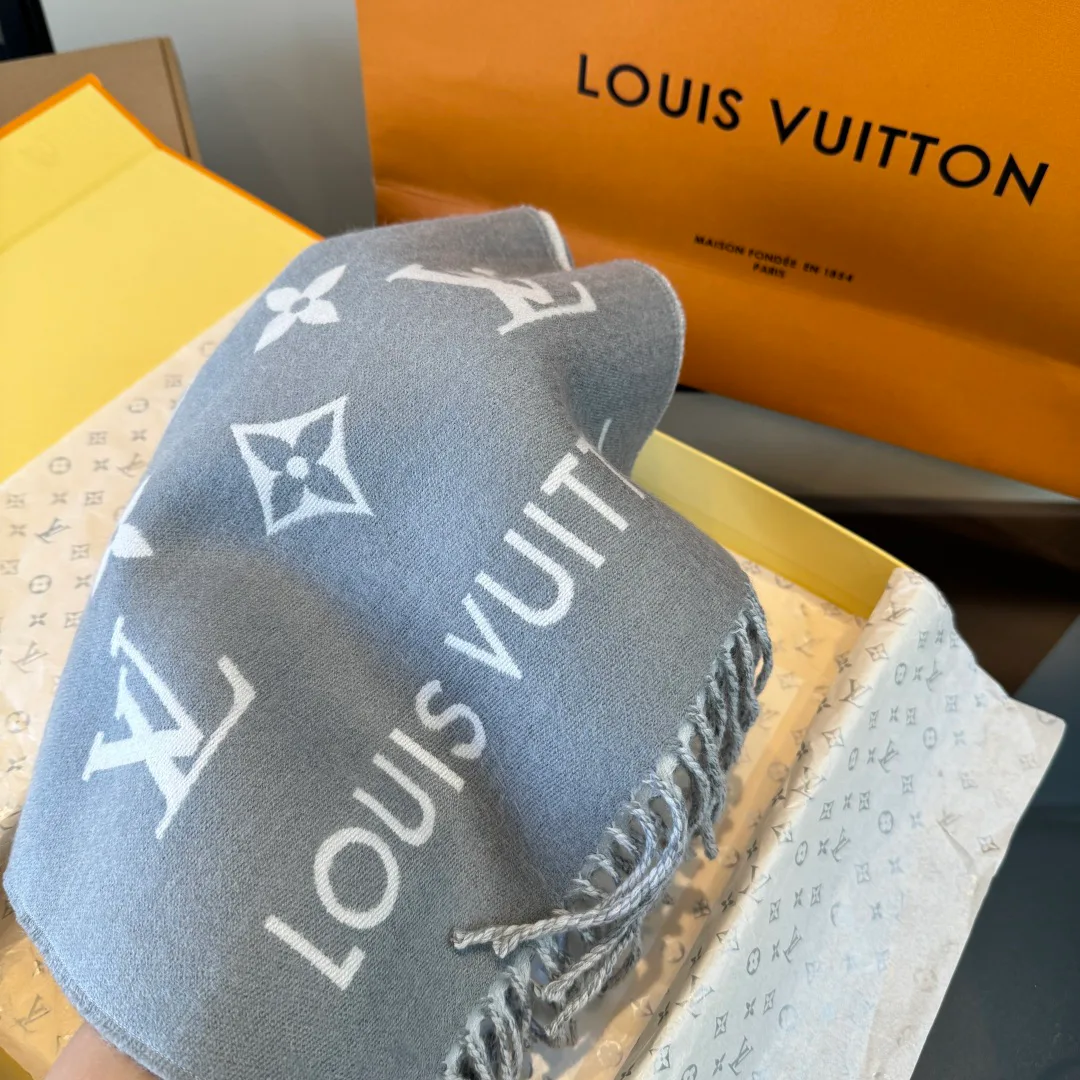 Шарфы Louis Vuitton 17827502