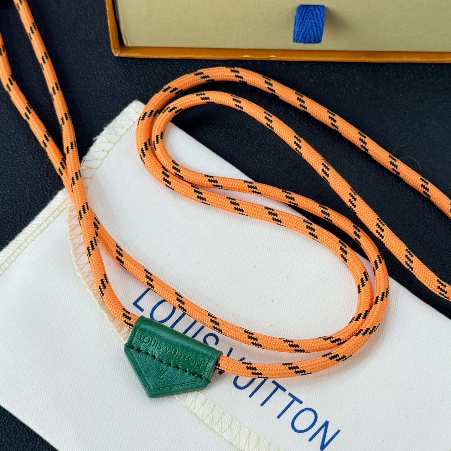 Ключницы Louis Vuitton 17897120