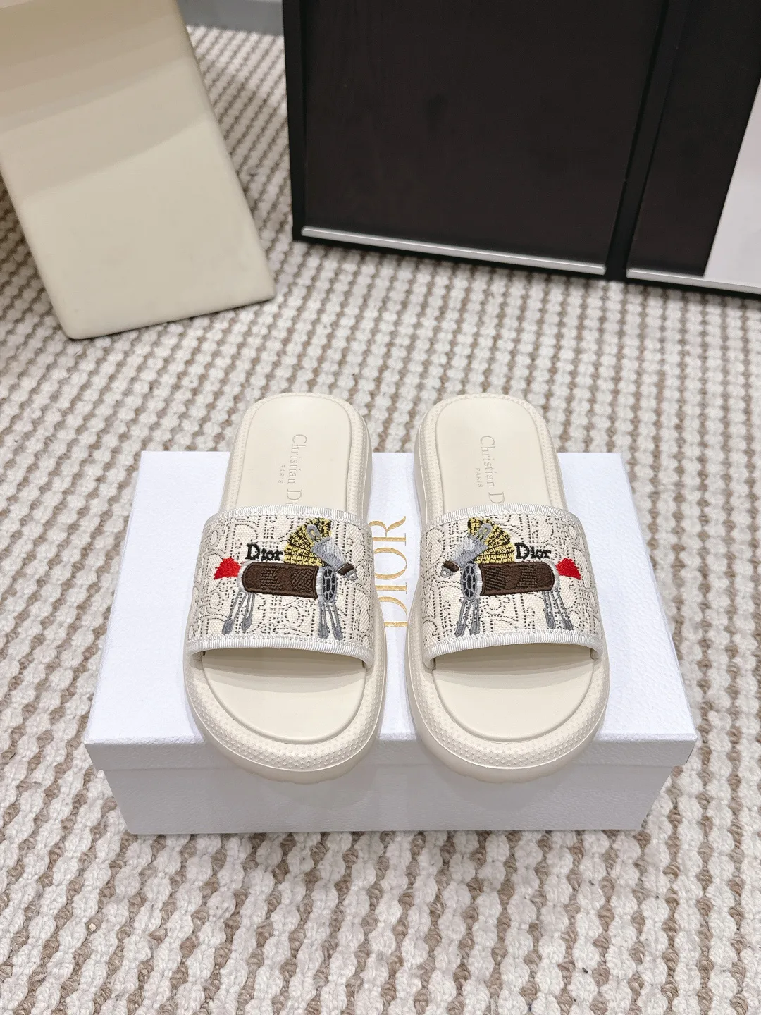 Шлепанцы Женские Christian Dior 11573430