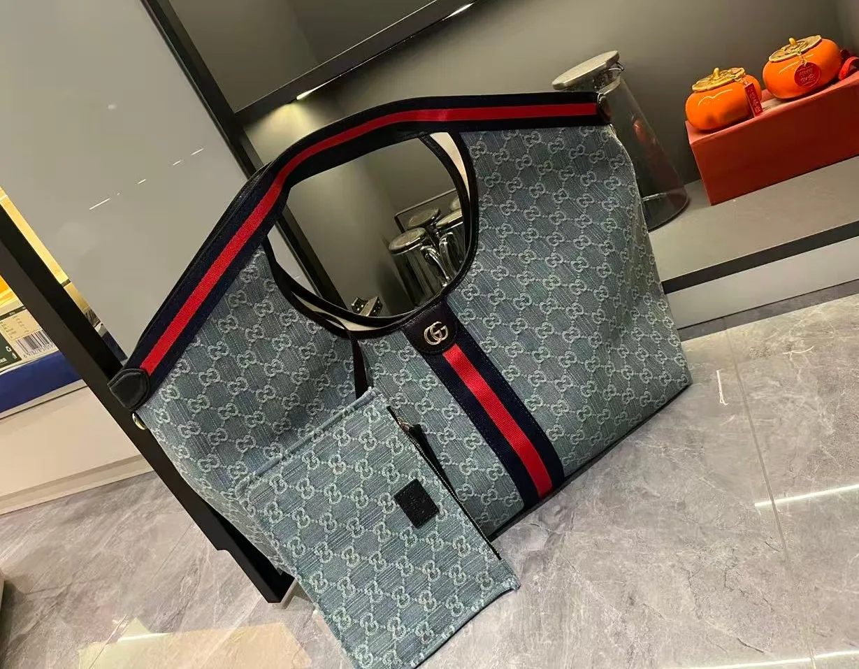 Классические Сумки Женские Gucci 501044