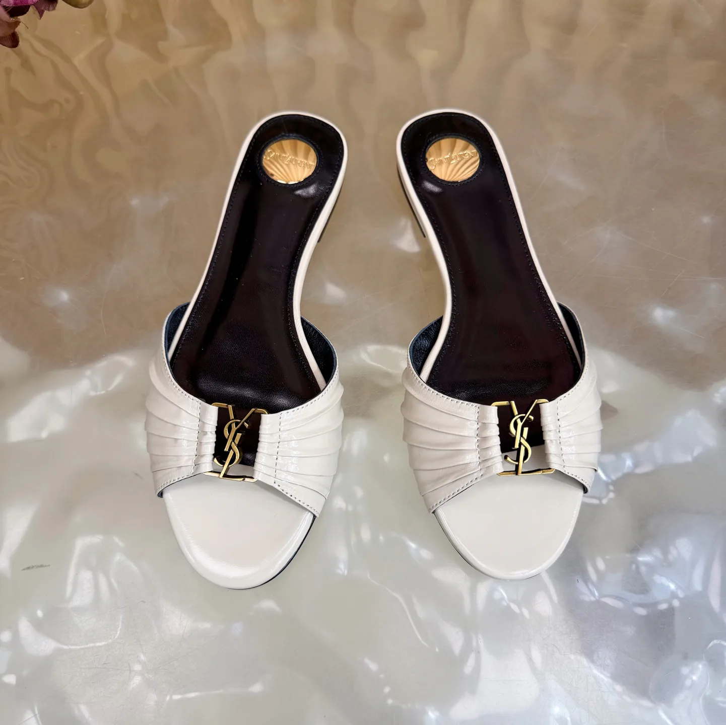 Шлепанцы Женские Saint Laurent 11660316