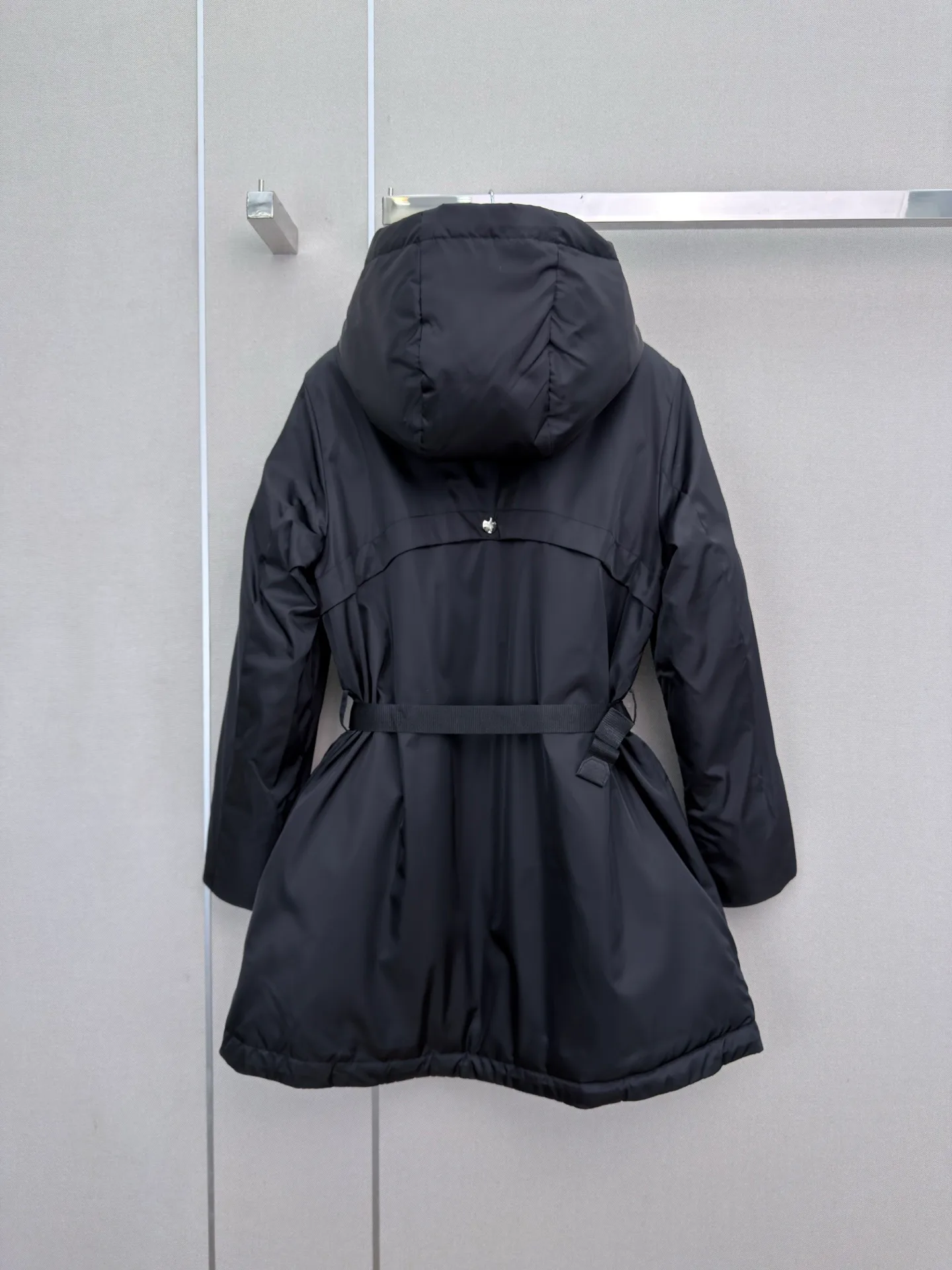 Куртки И Пуховики Женские Prada 18108499