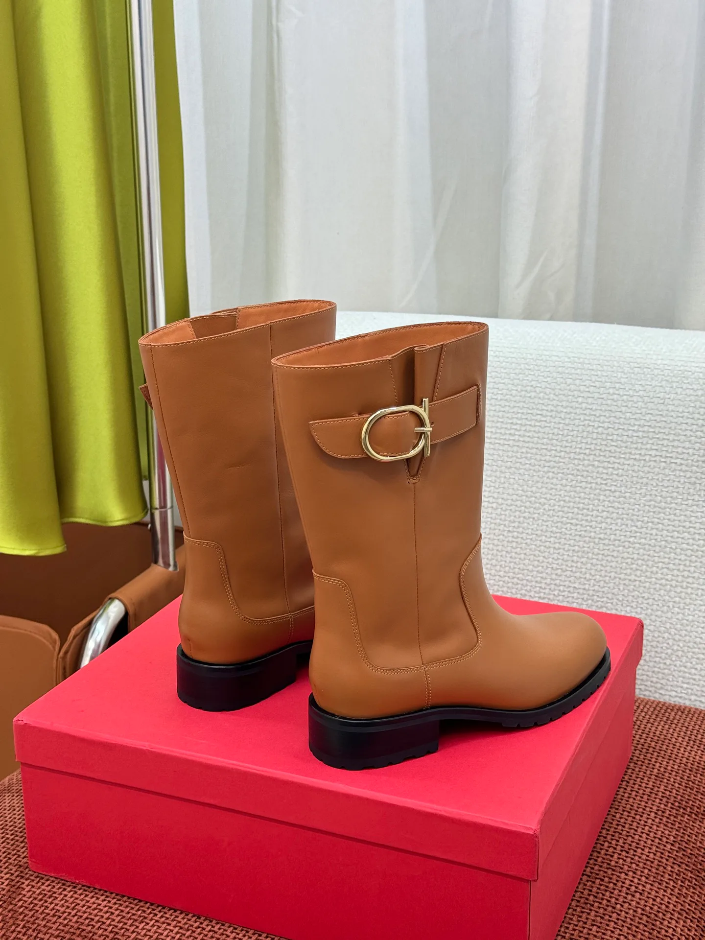 Сапоги Женские Salvatore Ferragamo 18341973