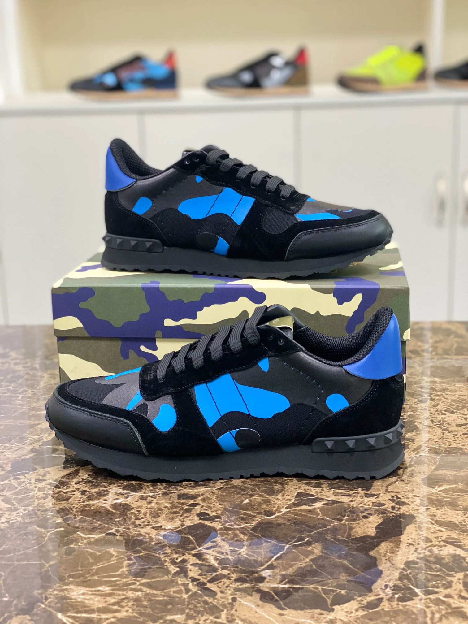 Кроссовки Женские Valentino 10736439