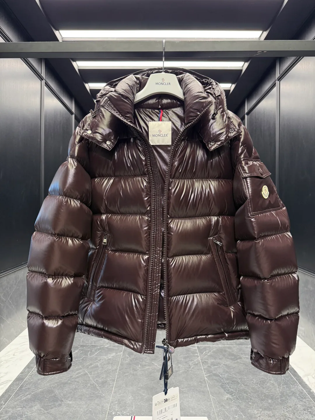 Куртки И Пуховики Мужские Moncler 4848779