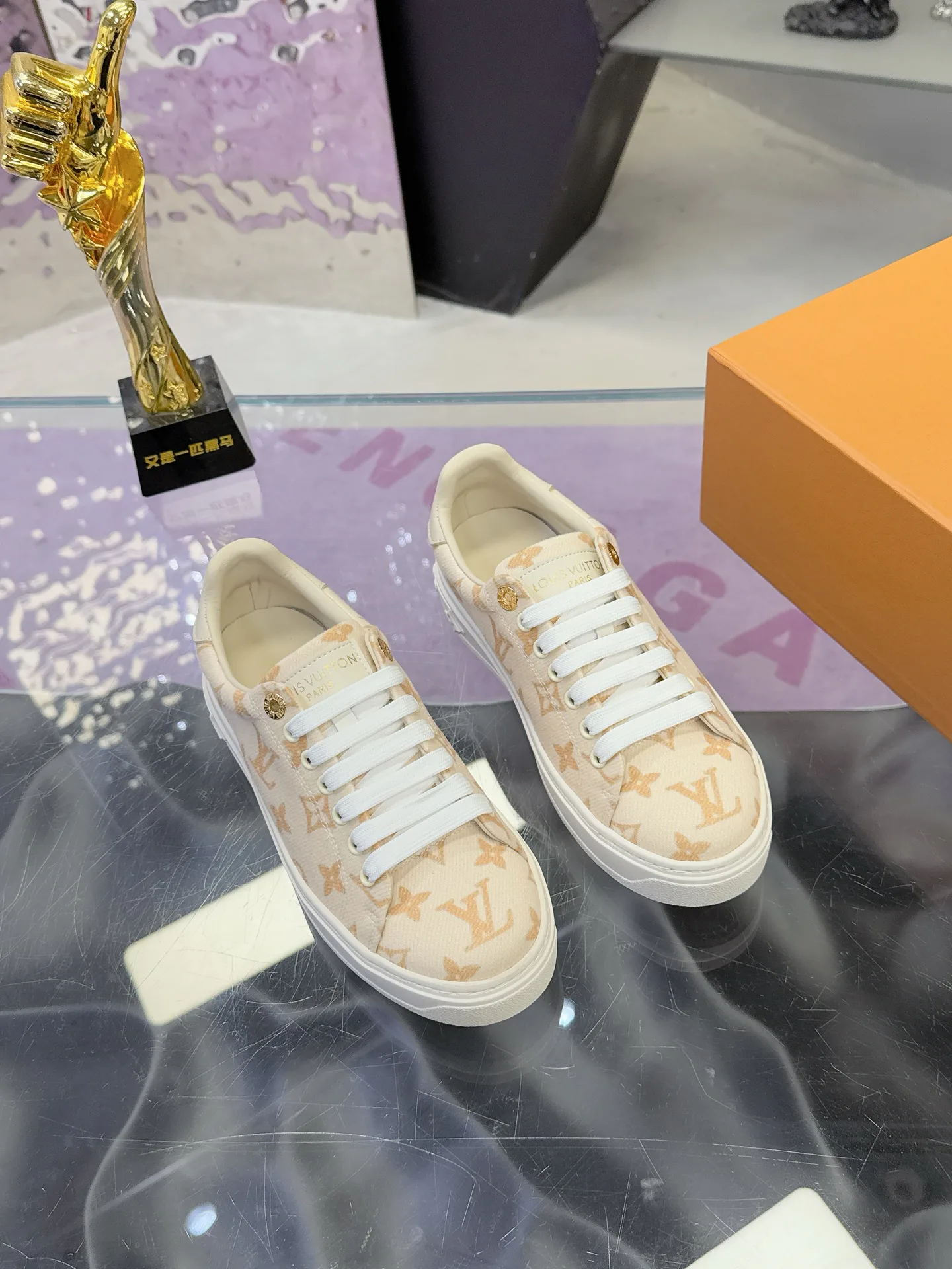 Кеды Женские Louis Vuitton 11674116