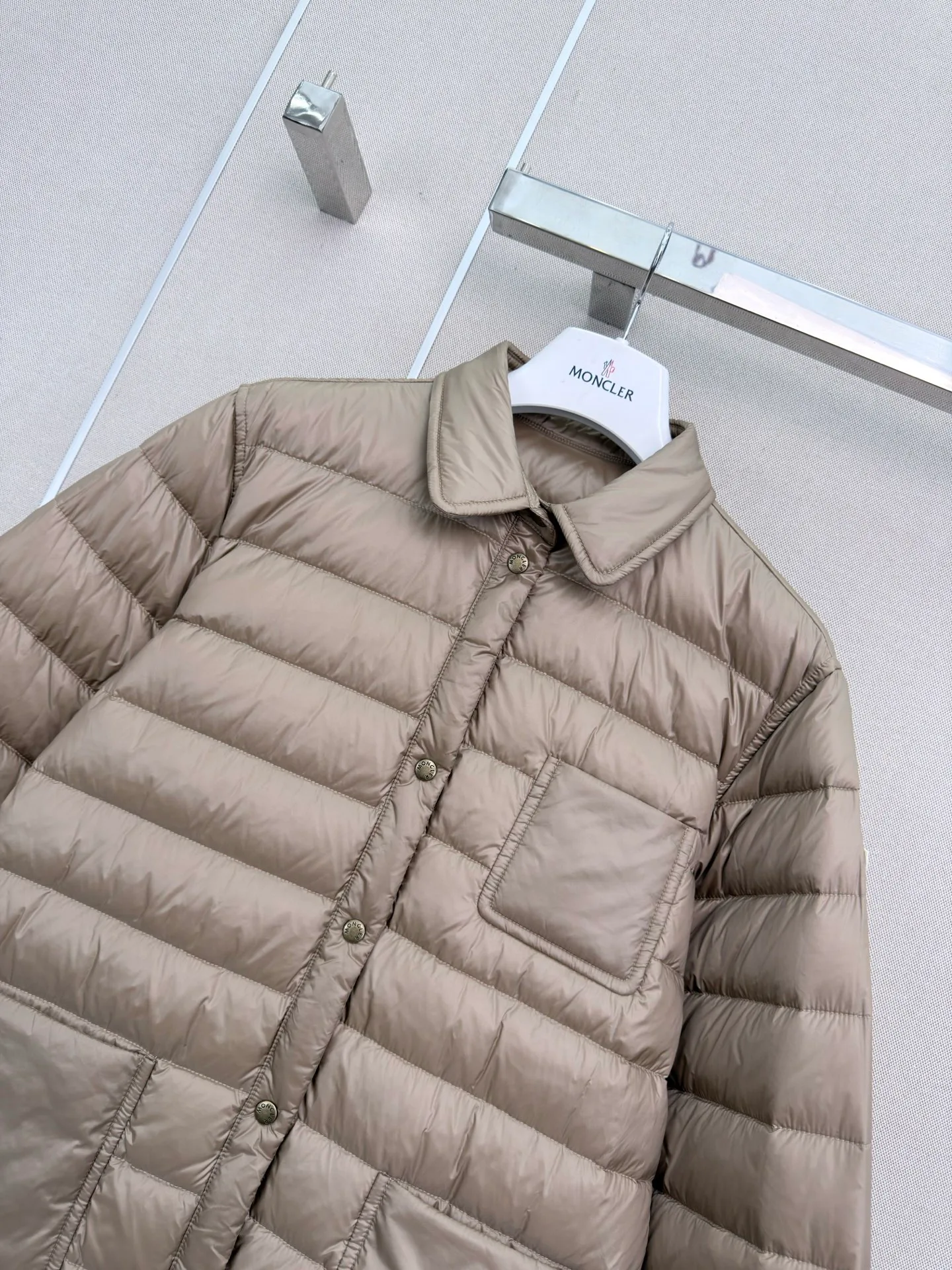 Куртки И Пуховики Женские Moncler 18108514
