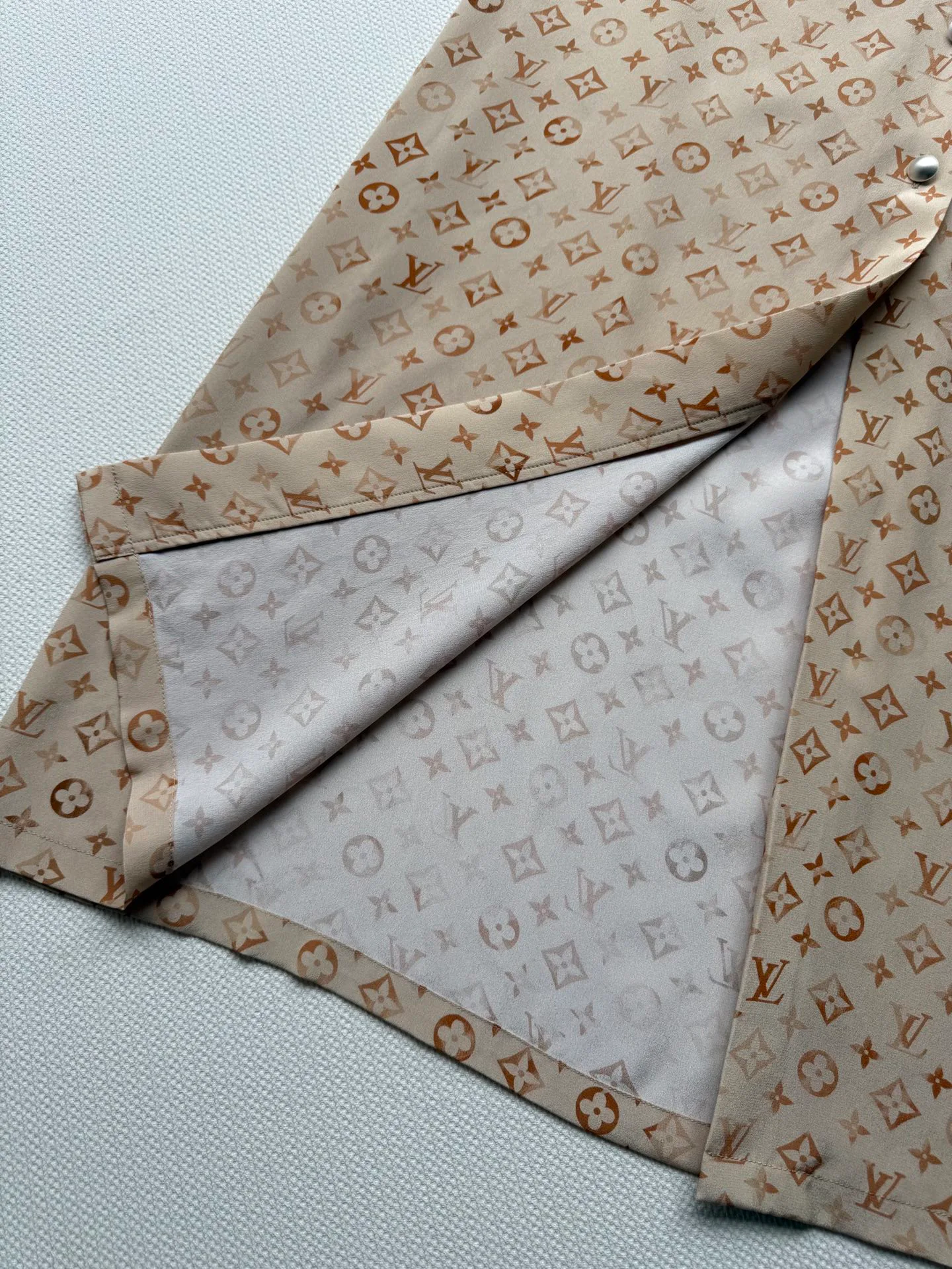 Юбки Женские Louis Vuitton 1075793