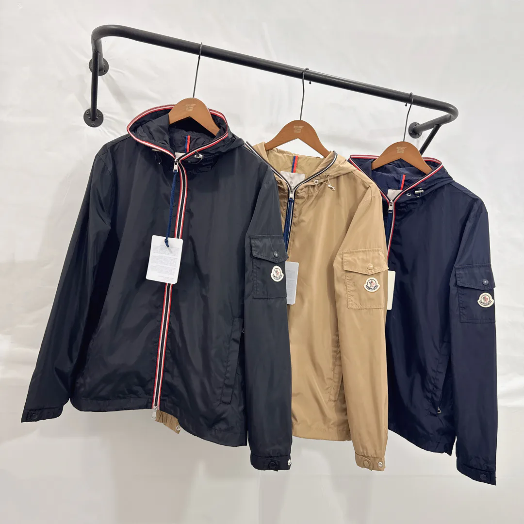 Куртки И Пуховики Женские Moncler 18002265