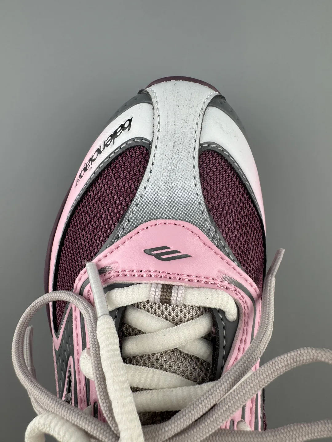 Кроссовки Женские Balenciaga 14303701