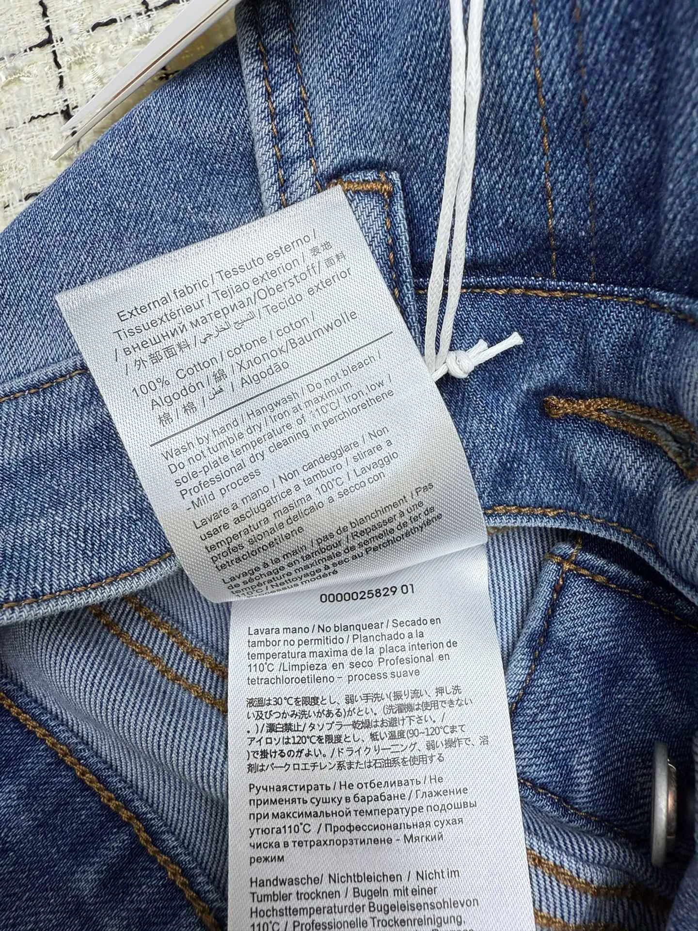 Джинсы Женские Valentino 13563000