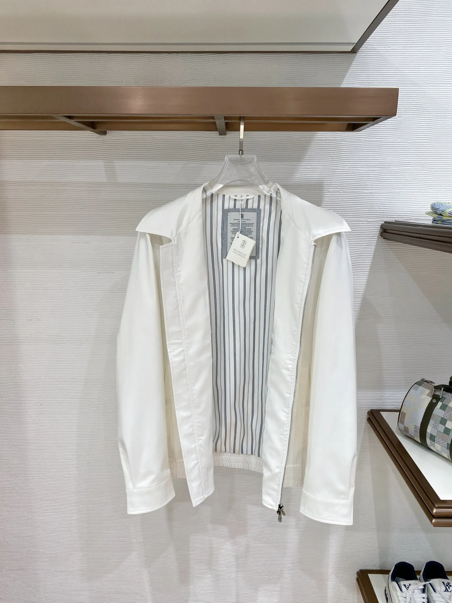 Куртки И Пуховики Мужские Brunello Cucinelli 12713525