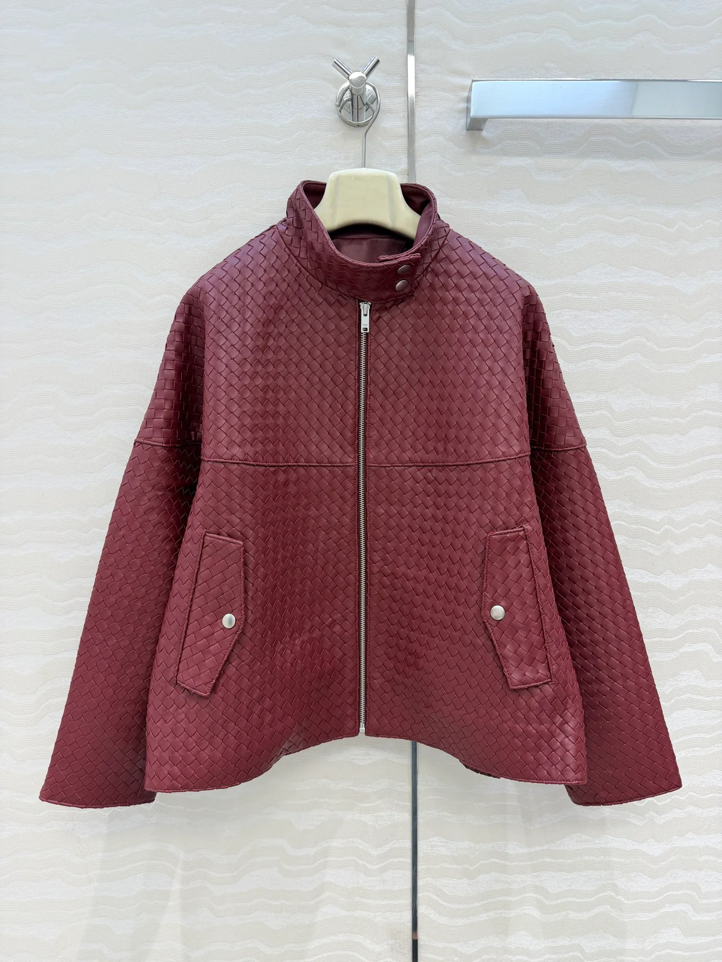 Кожаные Куртки И Дублёнки Женские Bottega Veneta 18890994