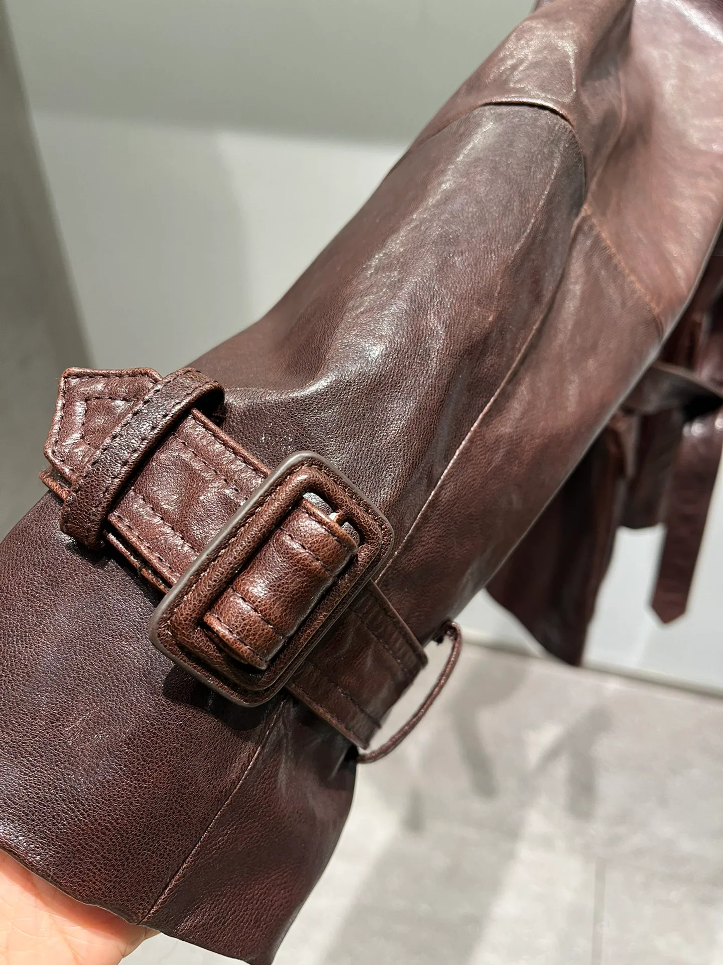 Кожаные Куртки И Дублёнки Женские Saint Laurent 11526306
