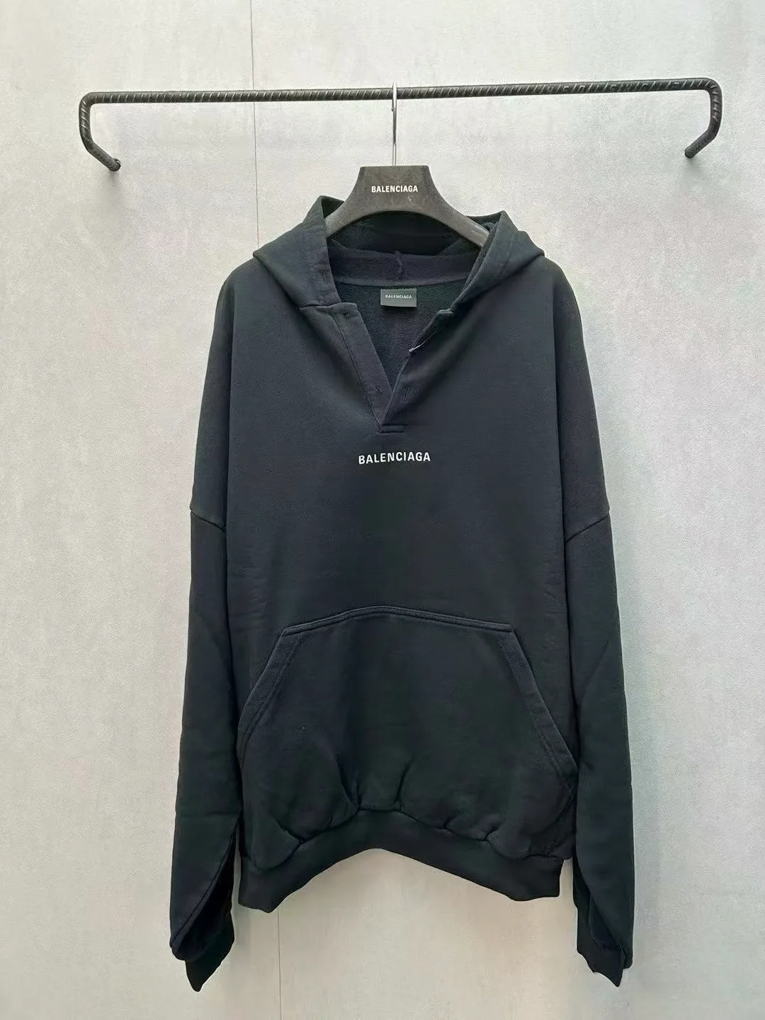 Свитшоты Женские Balenciaga 412880