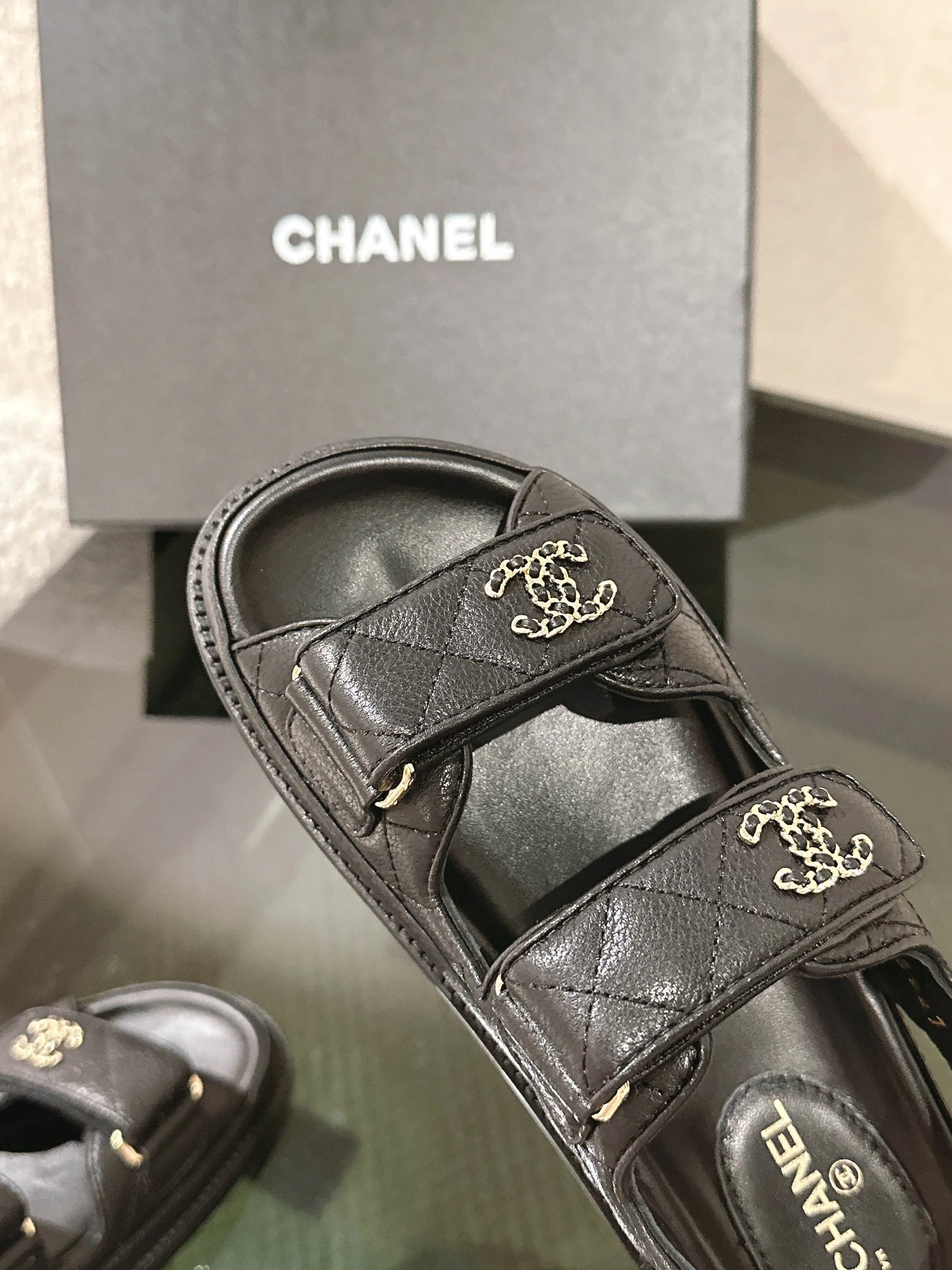 Сандалии Женские Chanel 11353652