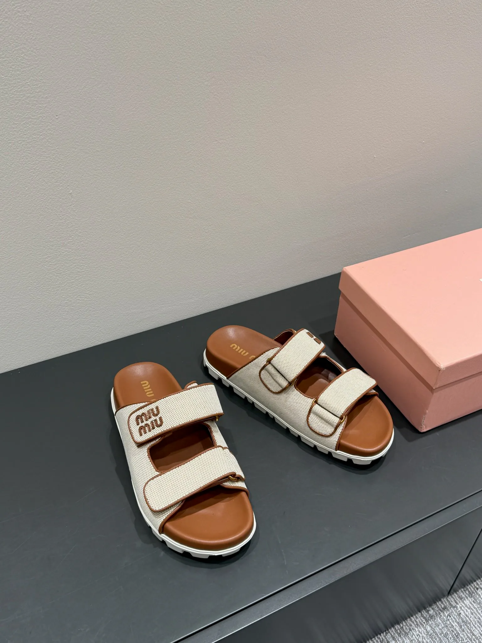 Шлепанцы Женские Miu Miu 16148