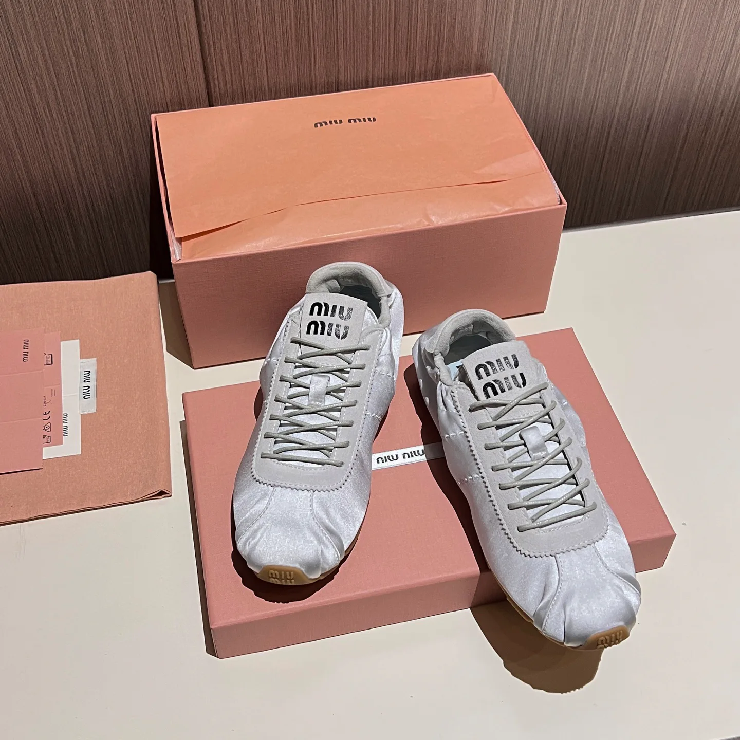 Кроссовки Женские Miu Miu 17968599