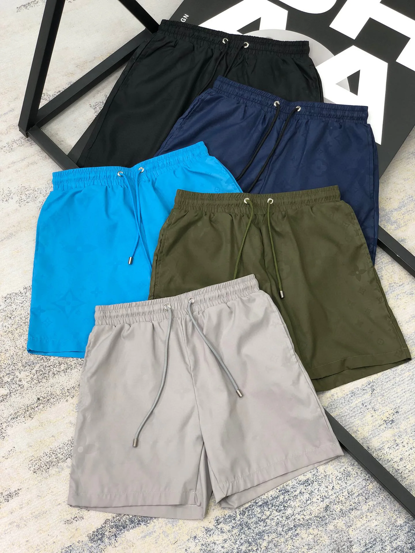 Шорты Мужские Louis Vuitton 10987915