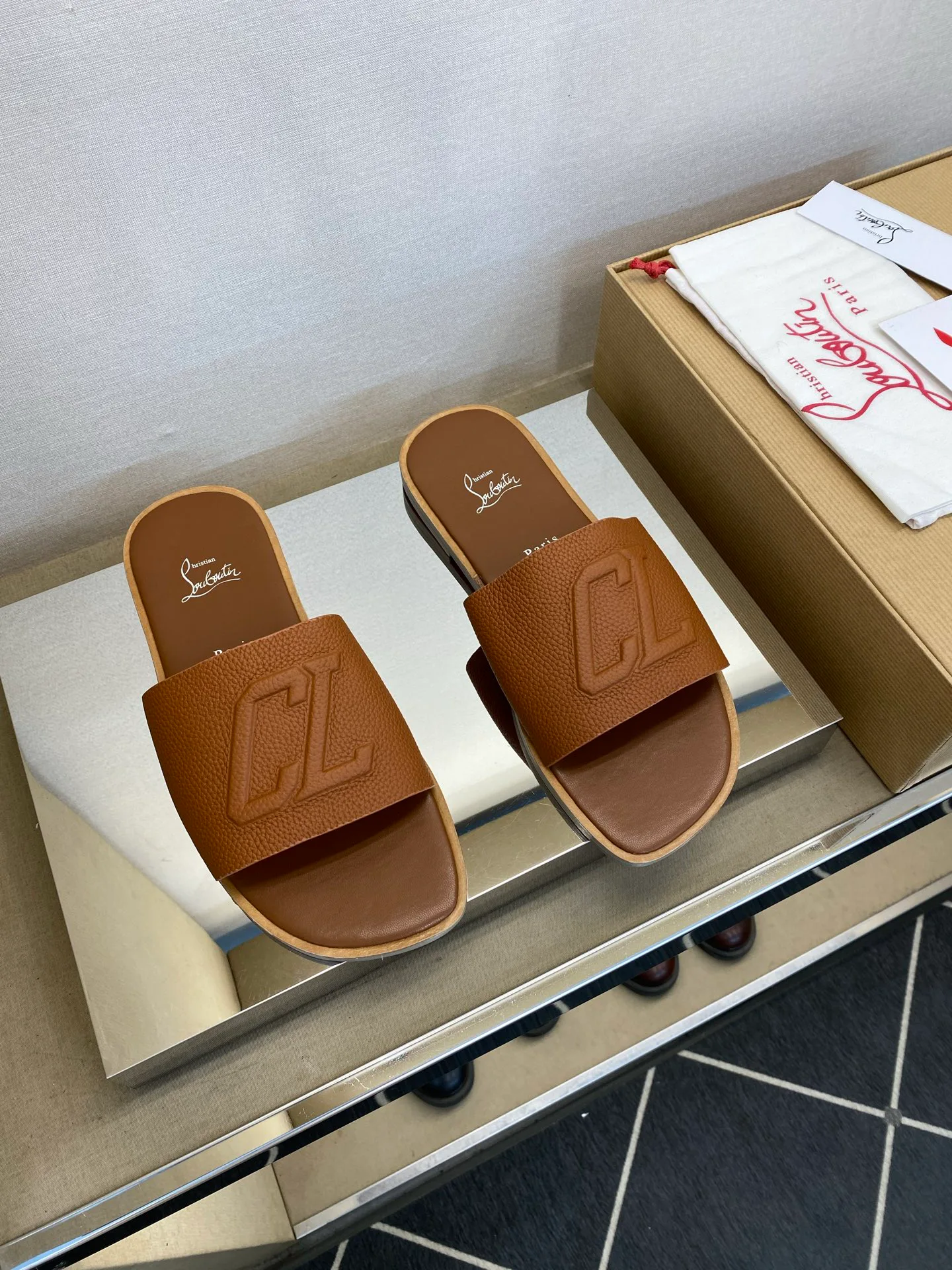 Сандалии Мужские Christian Louboutin 11710365