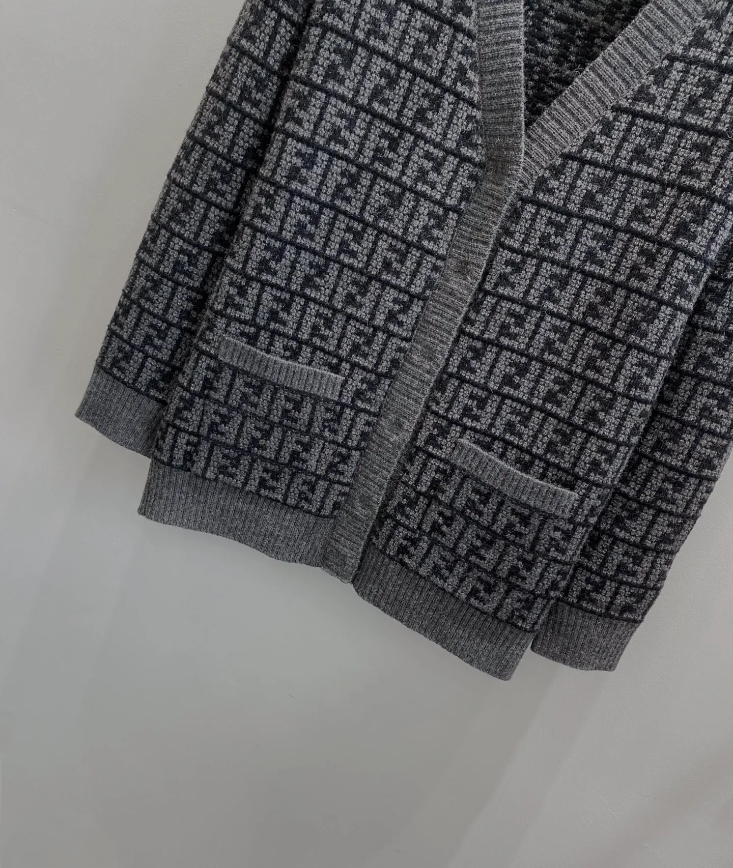 Джемперы И Свитеры Женские Fendi 19212964
