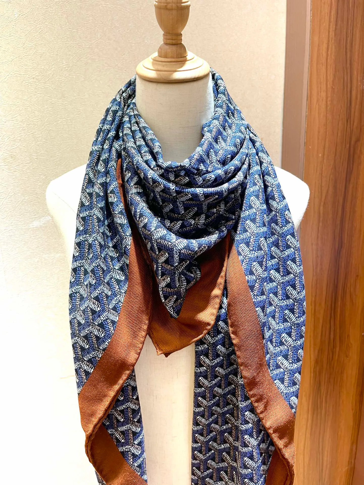 Шарфы Goyard 18673535
