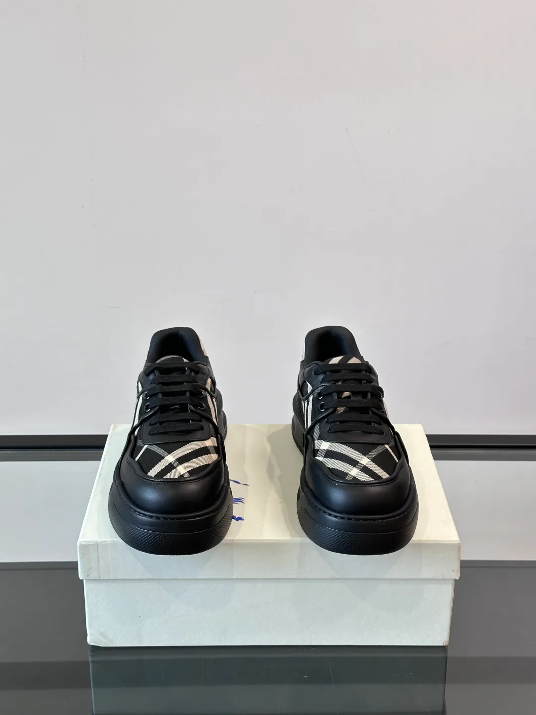 Кроссовки Мужские Burberry 12932267