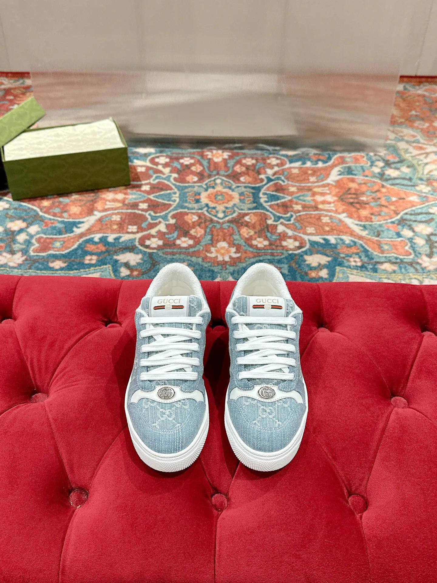 Кроссовки Женские Gucci 17956650