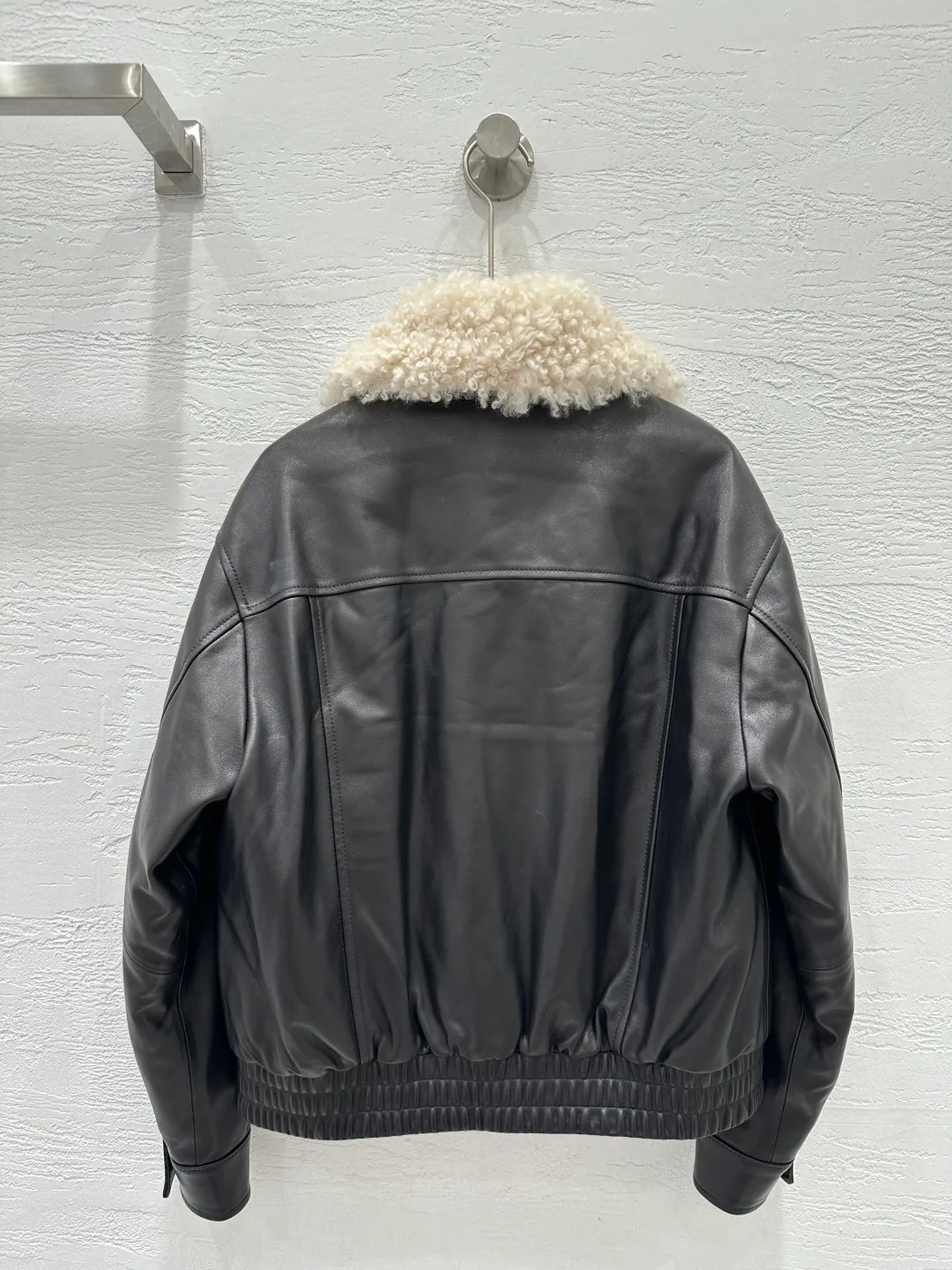 Кожаные Куртки И Дублёнки Женские Saint Laurent 1200058