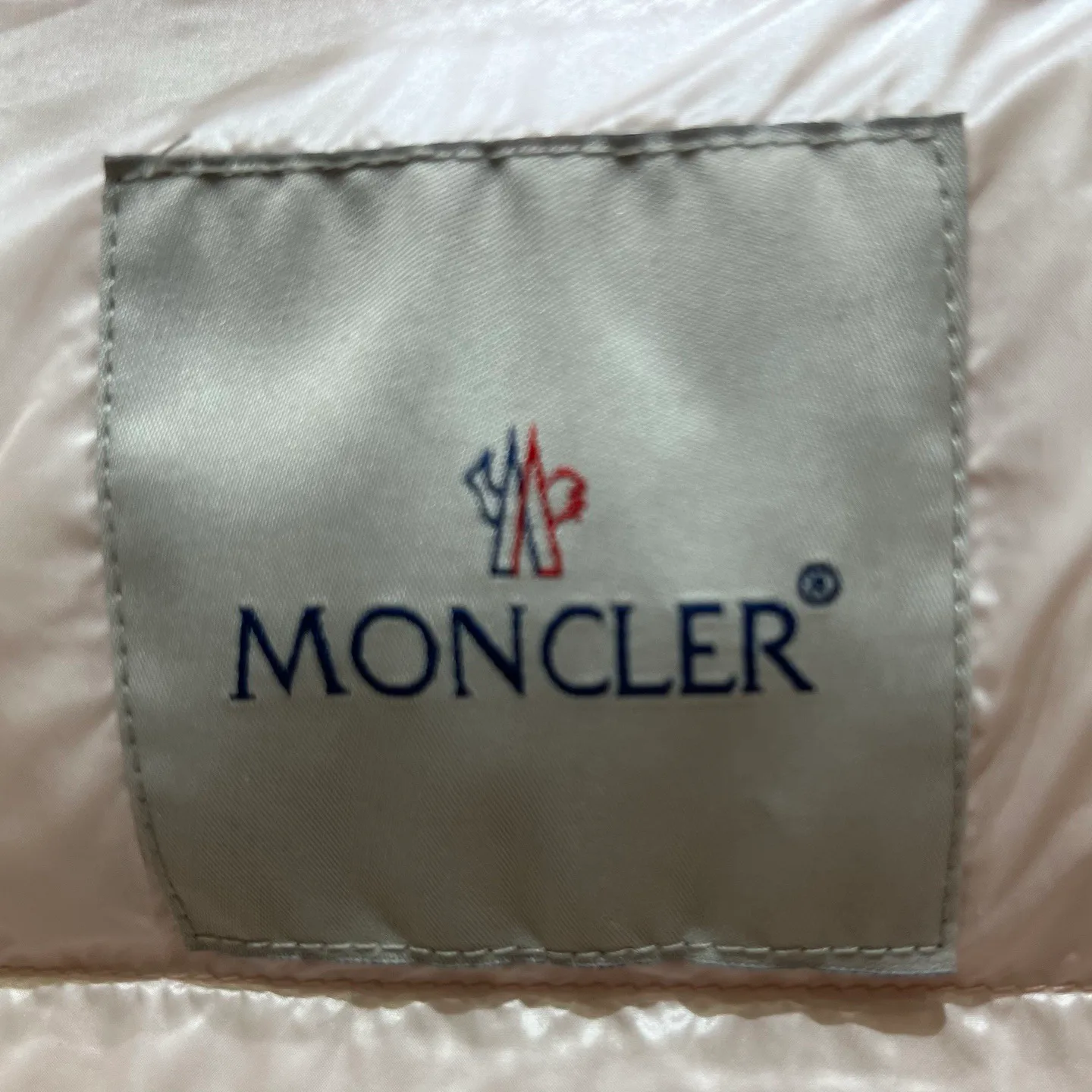 Куртки И Пуховики Женские Moncler 18032038